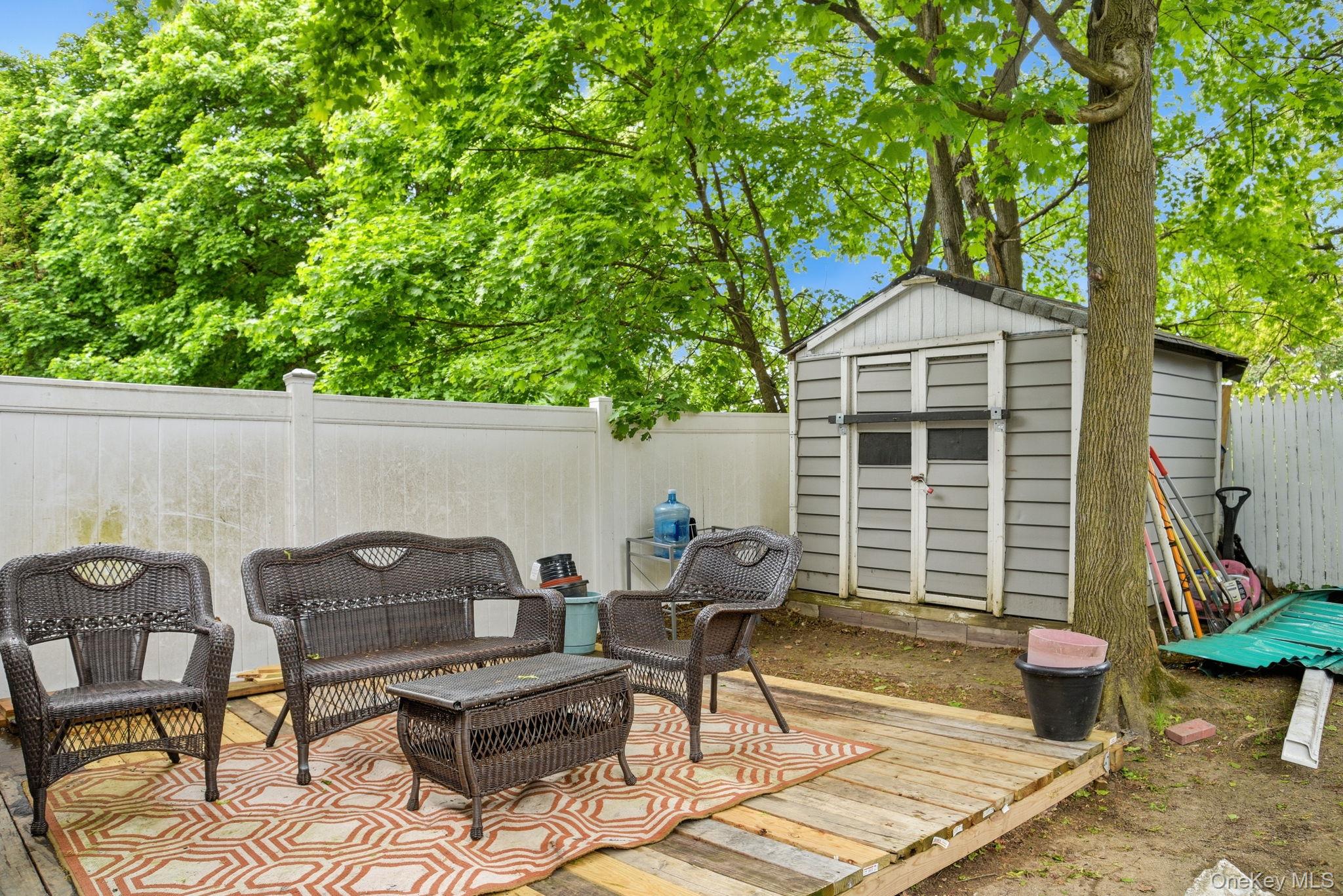 17 Harbor Hill Court Property Photo 23