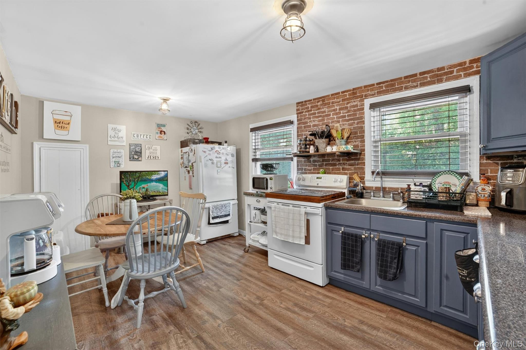 15 Halley Street Property Photo 20