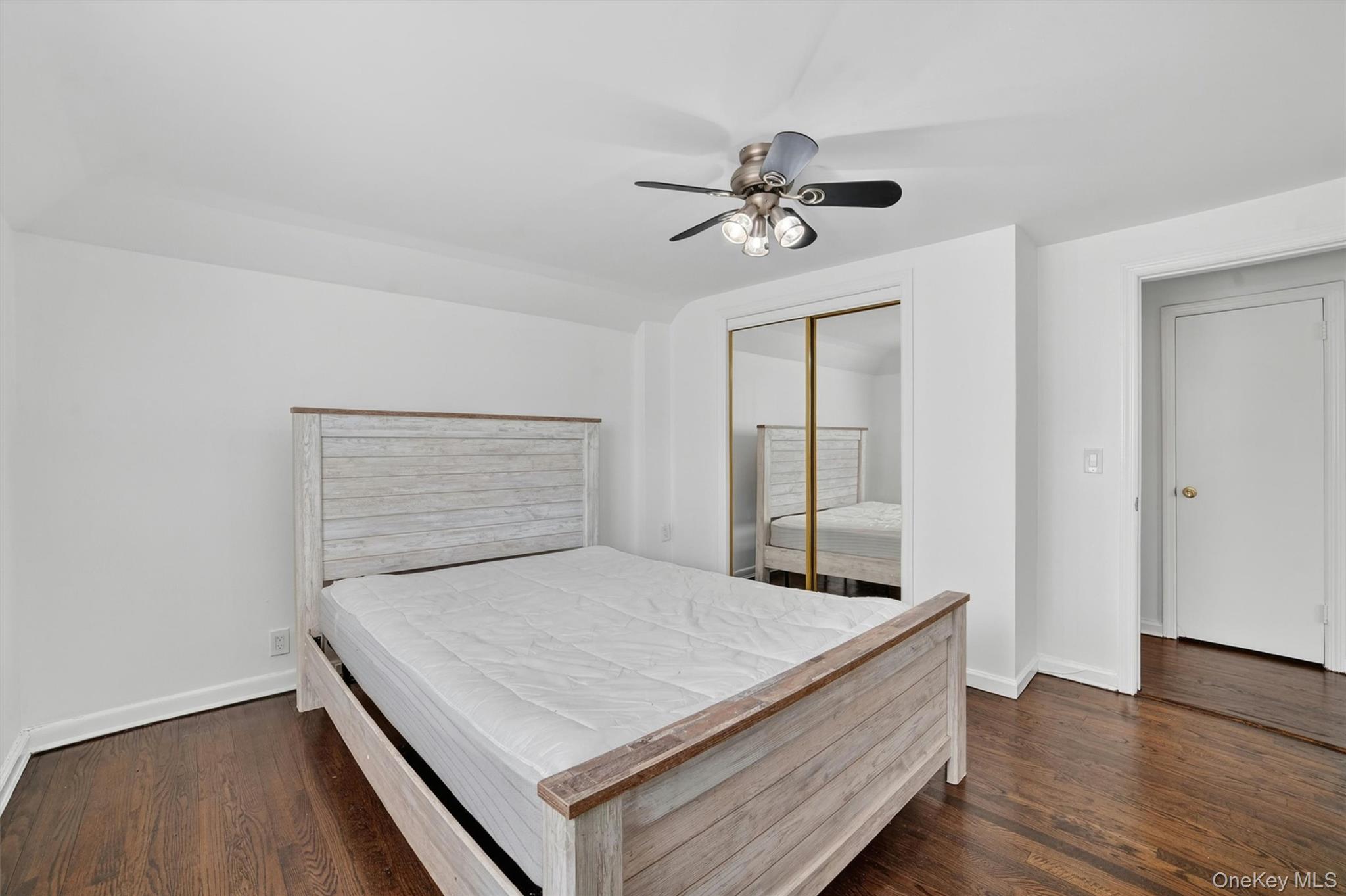 15 Halley Street Property Photo 31