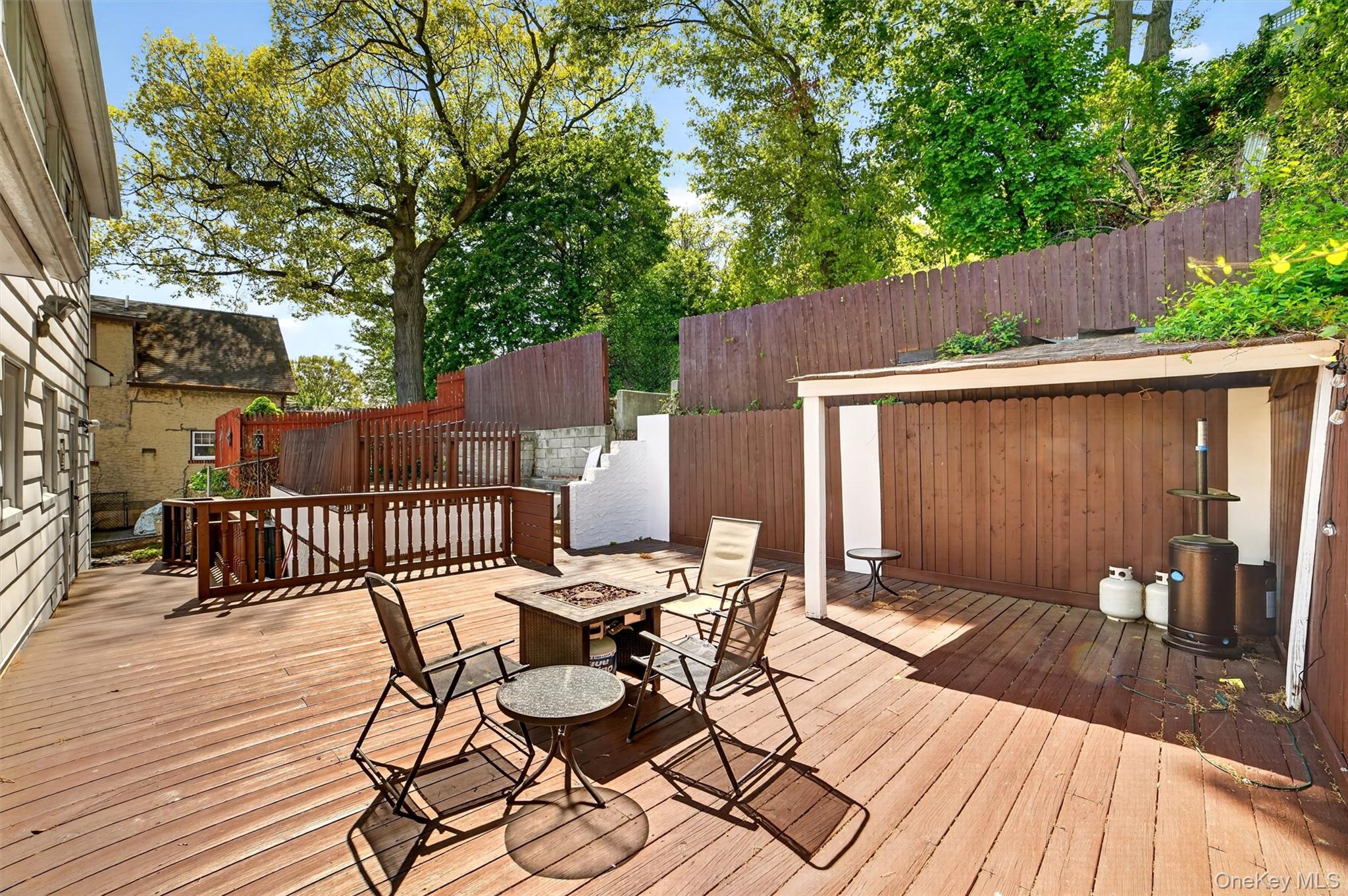 15 Halley Street Property Photo 33