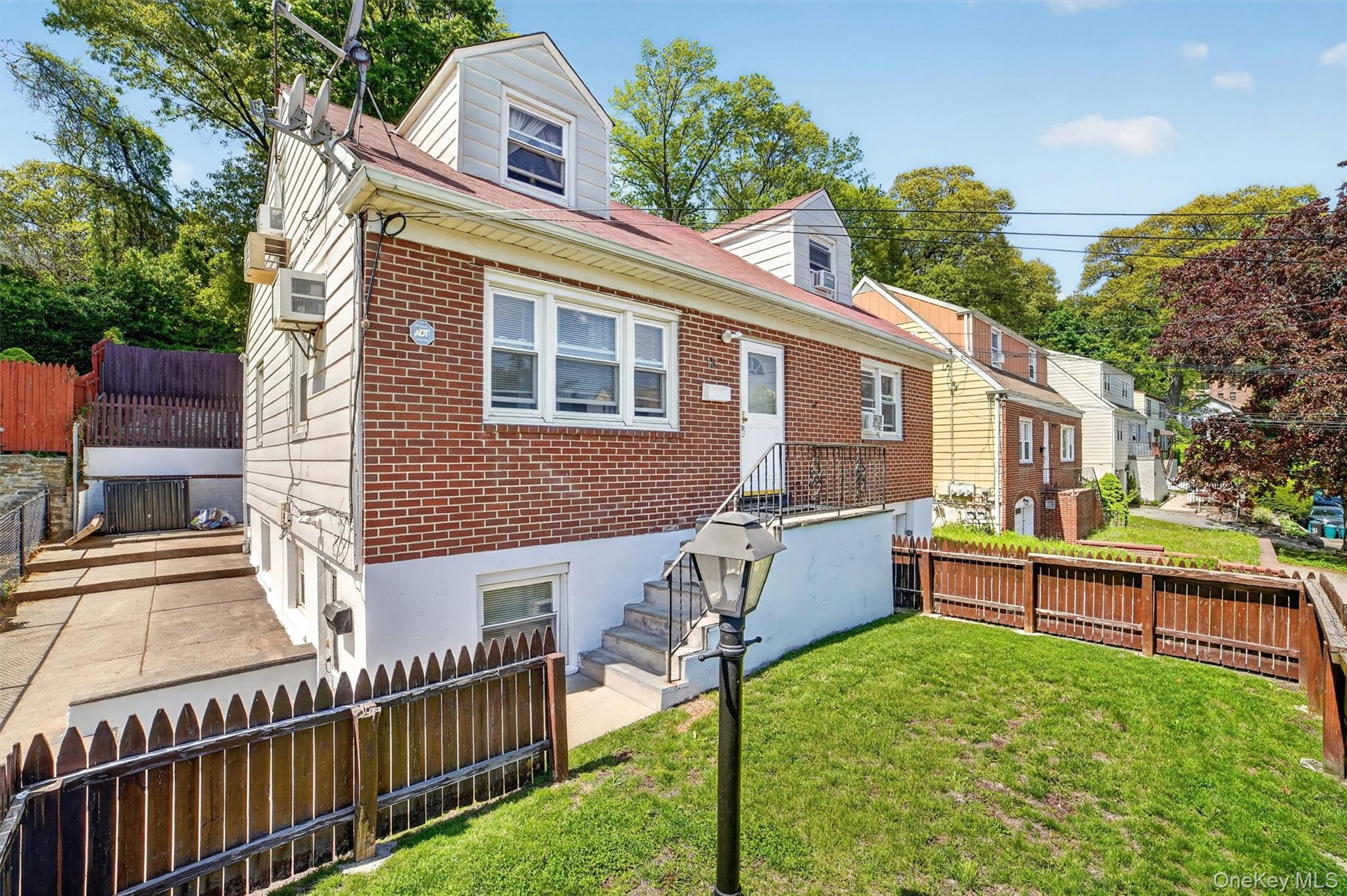 15 Halley Street Property Photo 43
