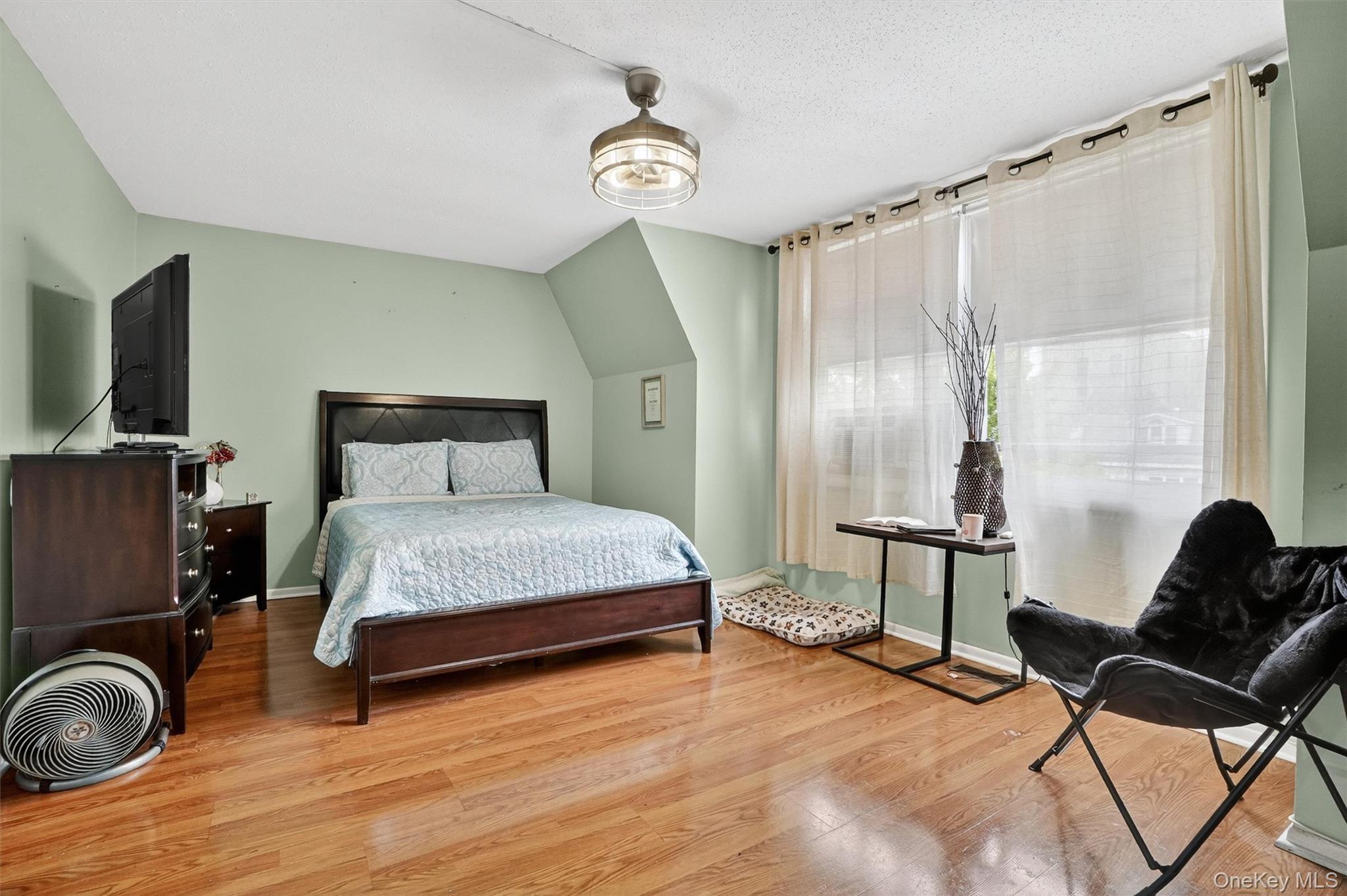 553 Fox Street Property Photo 21