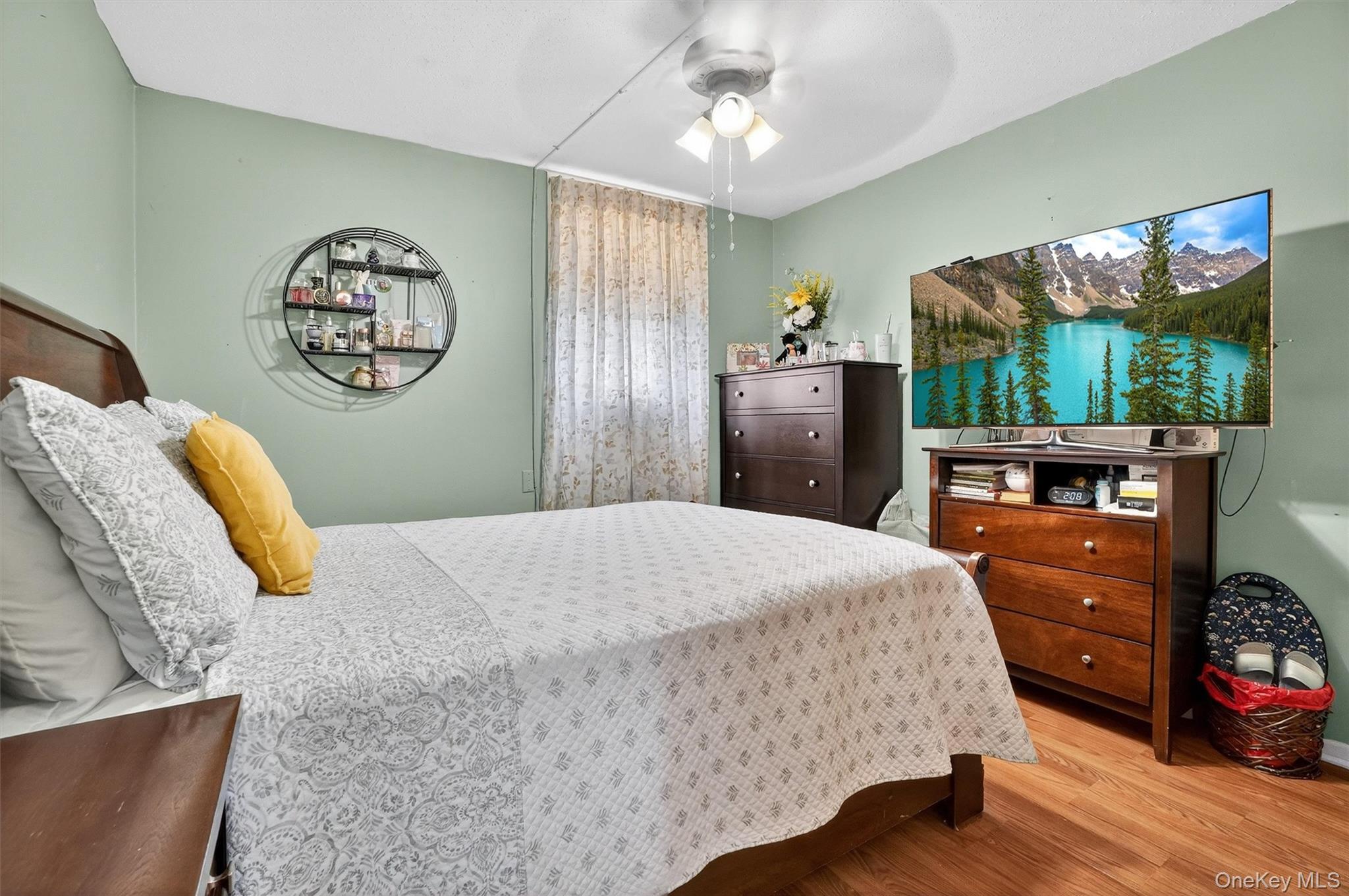 553 Fox Street Property Photo 24
