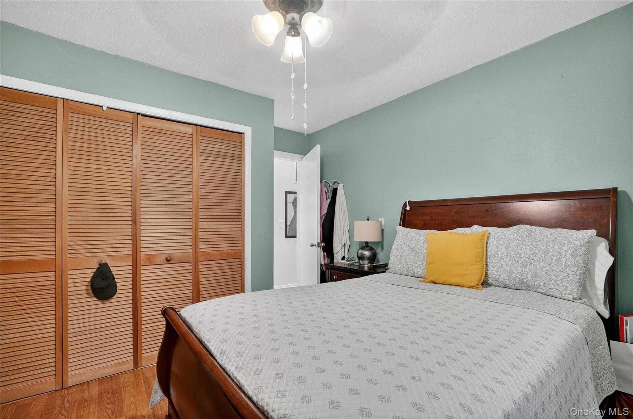 553 Fox Street Property Photo 25