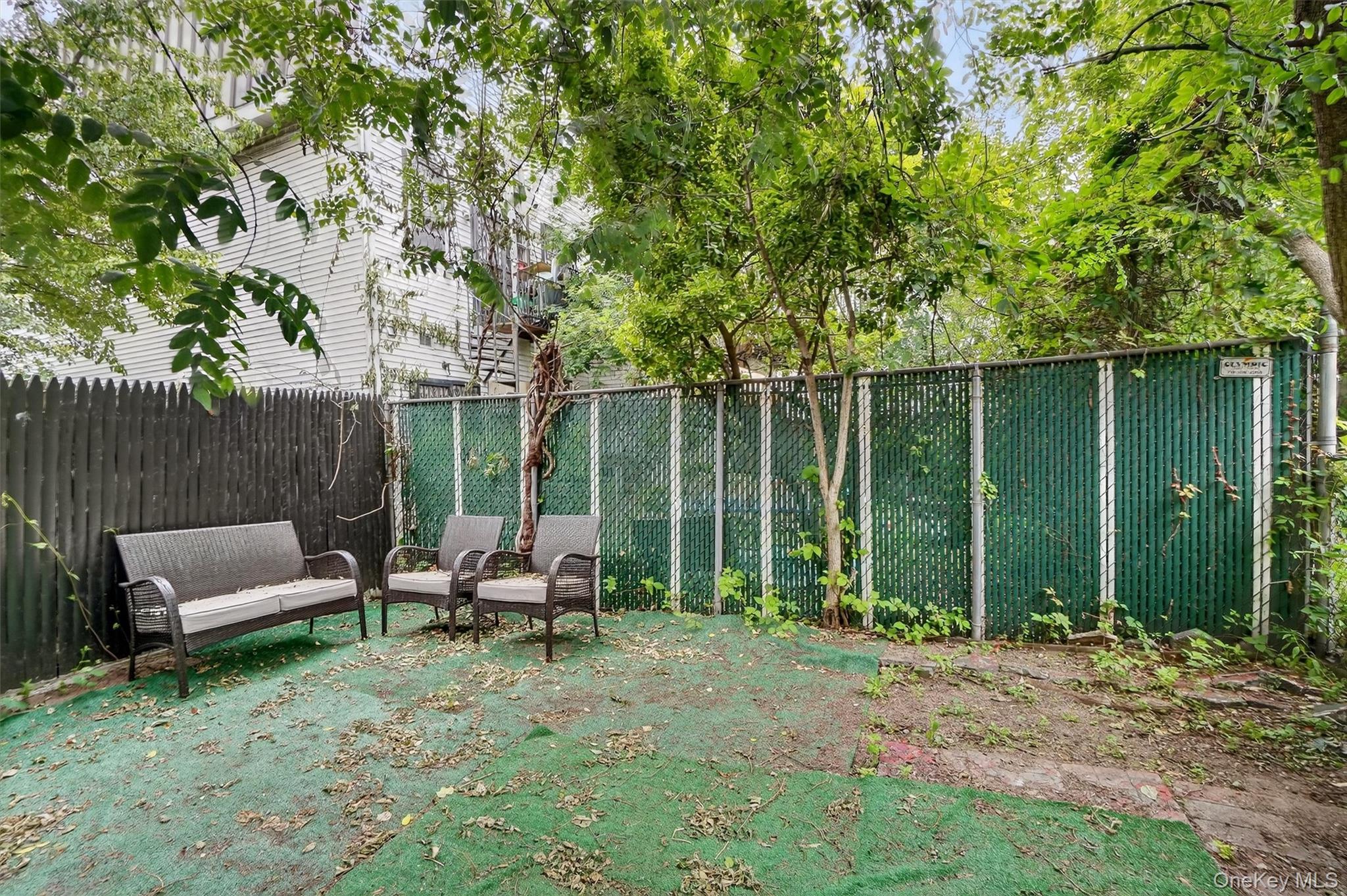 553 Fox Street Property Photo 32