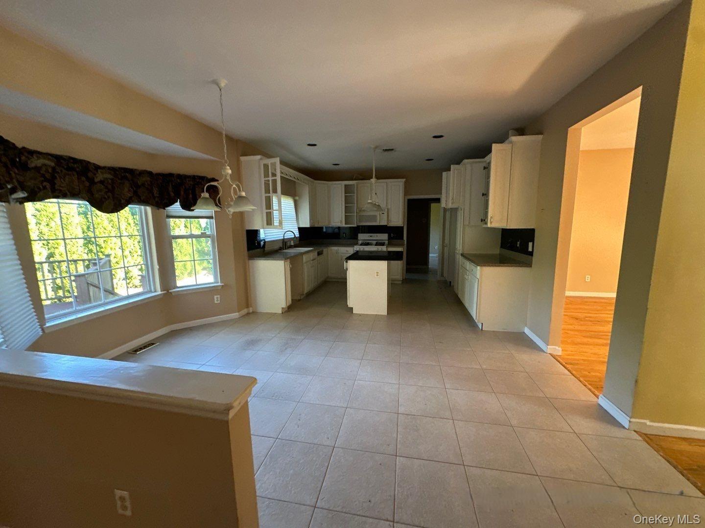 2 East Avenue Property Photo 6