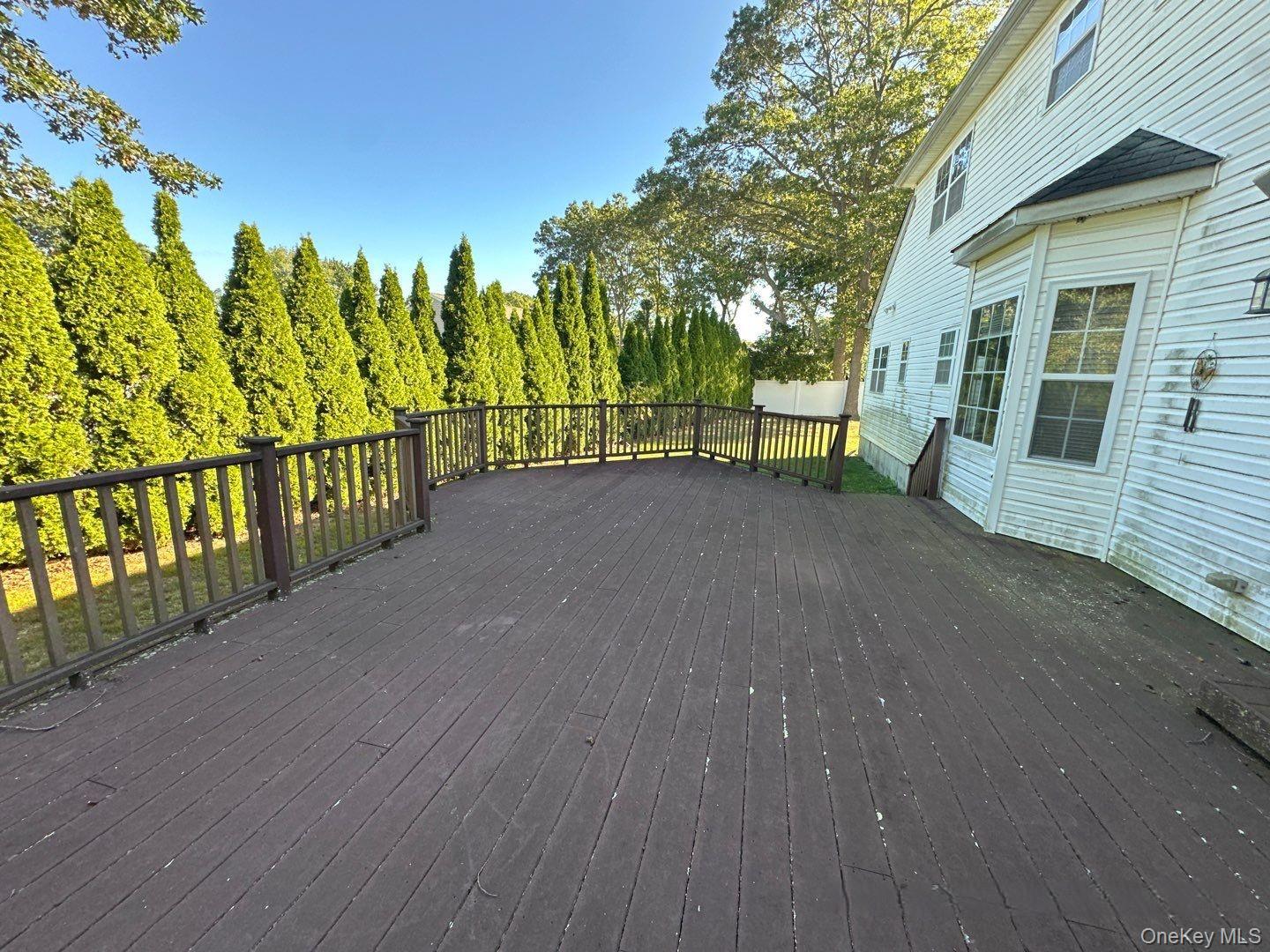 2 East Avenue Property Photo 10