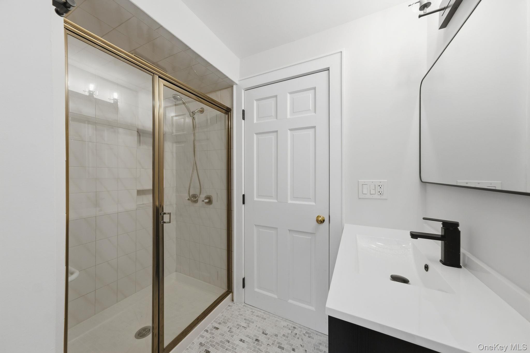 60a Union Avenue Property Photo 18