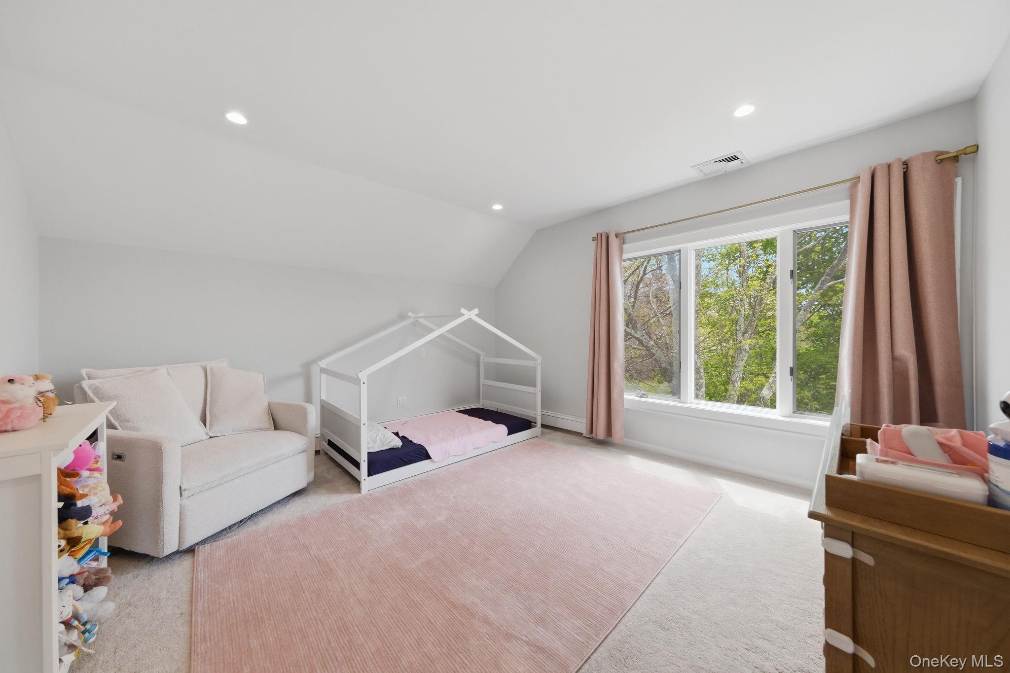 60a Union Avenue Property Photo 23