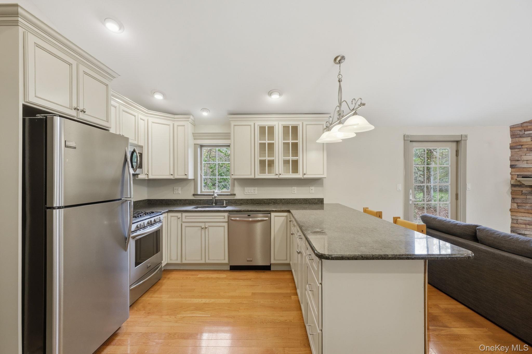 60a Union Avenue Property Photo 36