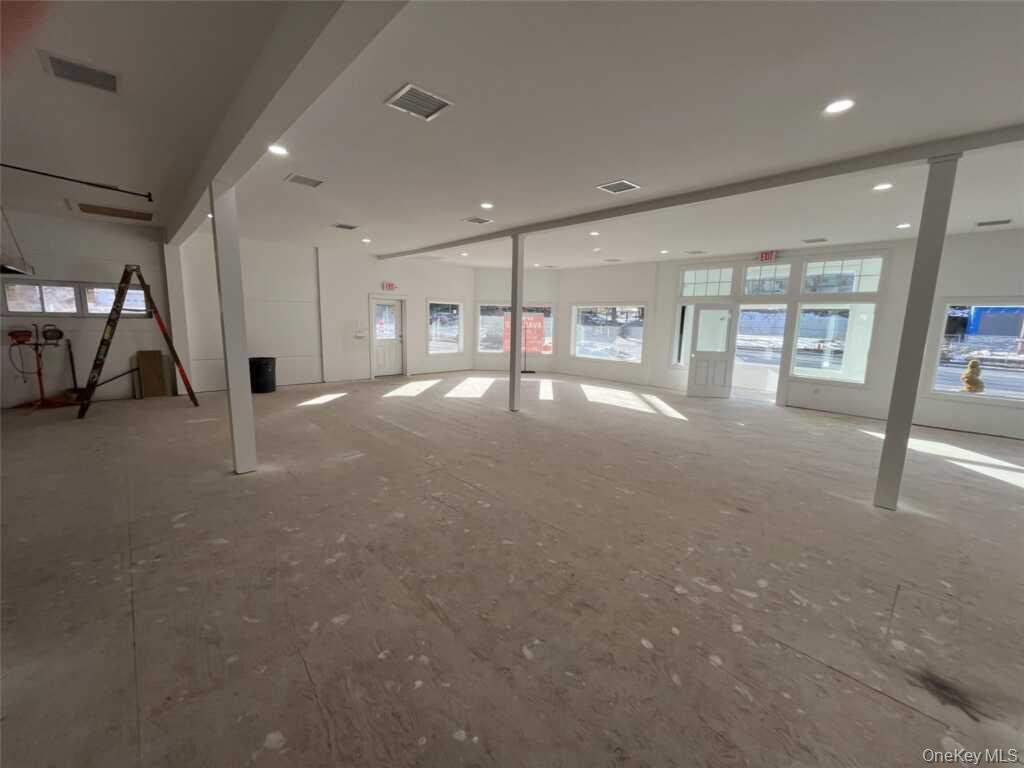 192 Ny-17 Property Photo 8
