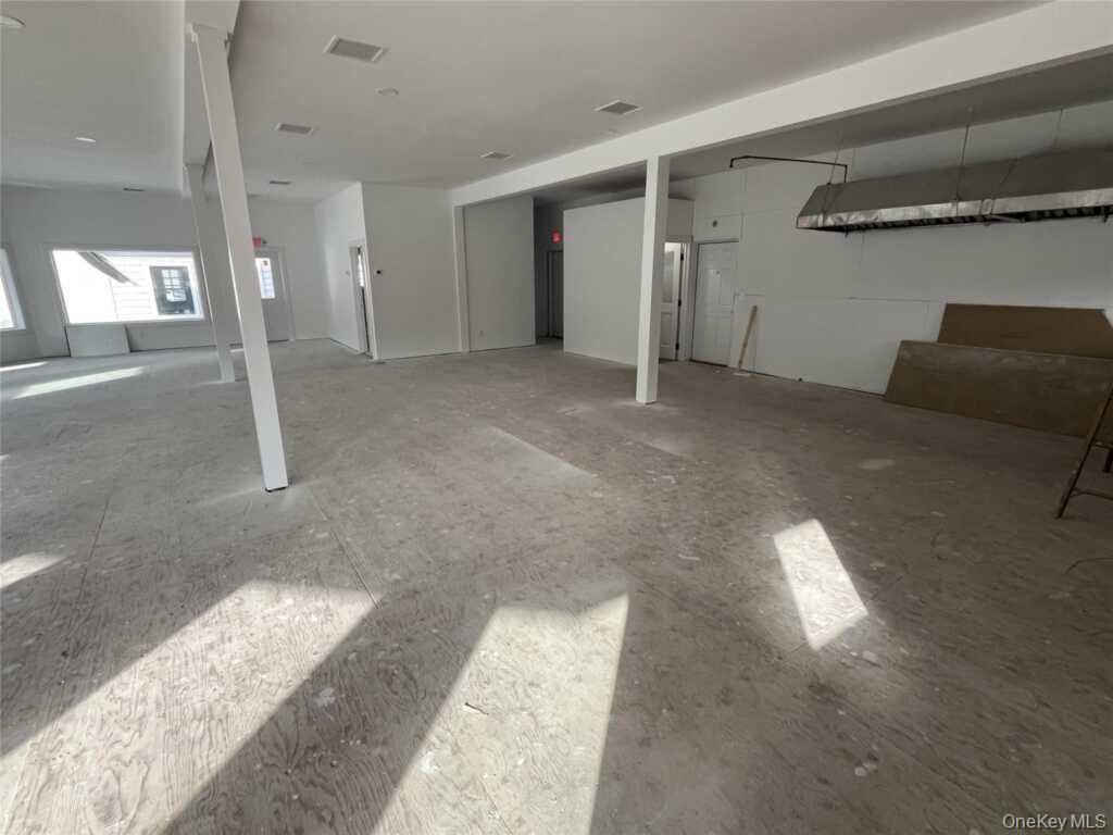 192 Ny-17 Property Photo 9