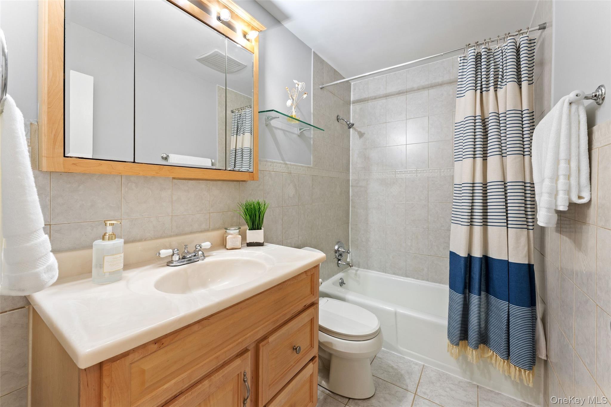 1200 Warburton Avenue 16 Property Photo 10
