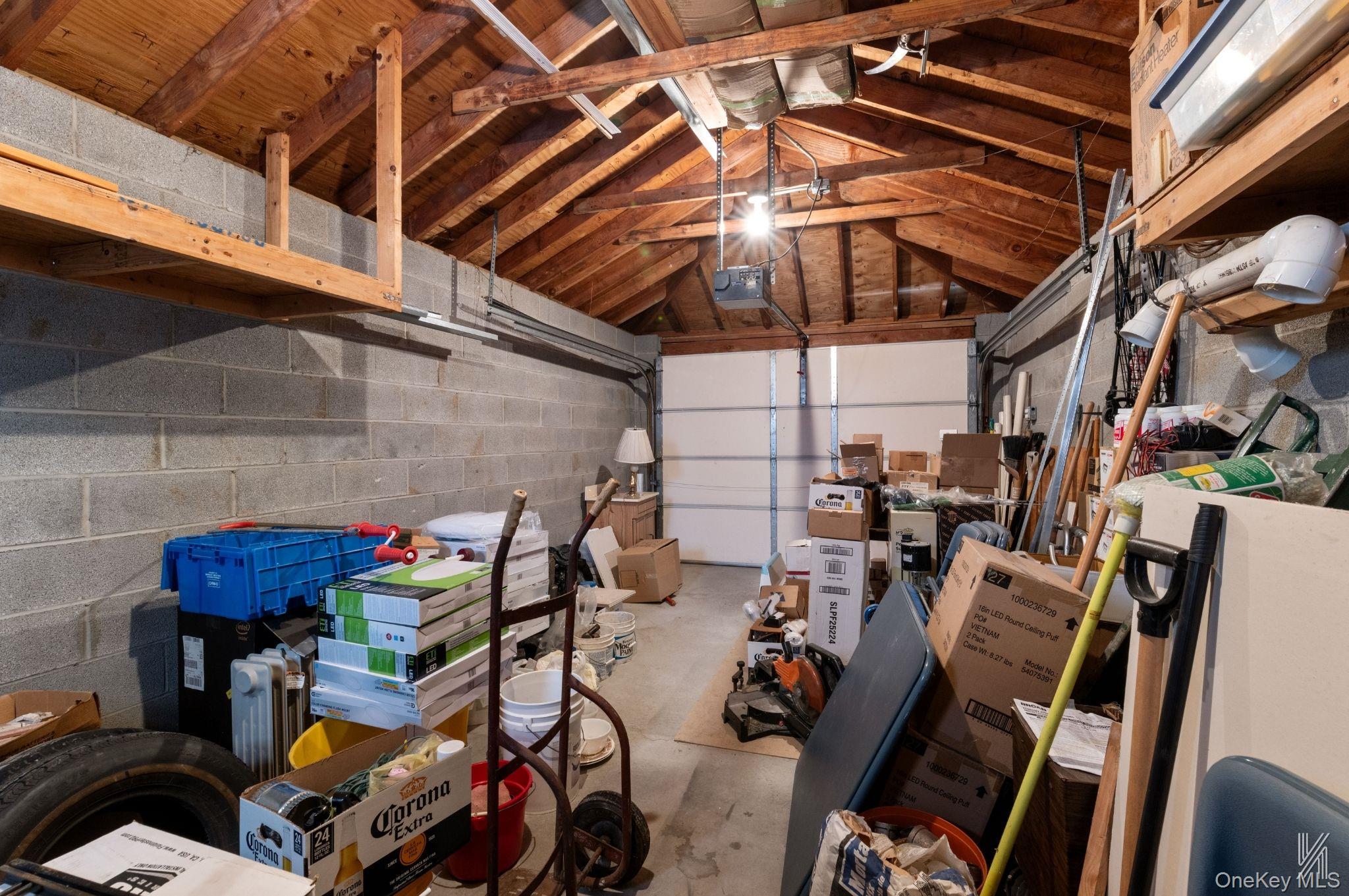 20-29 28th Street Property Photo 27