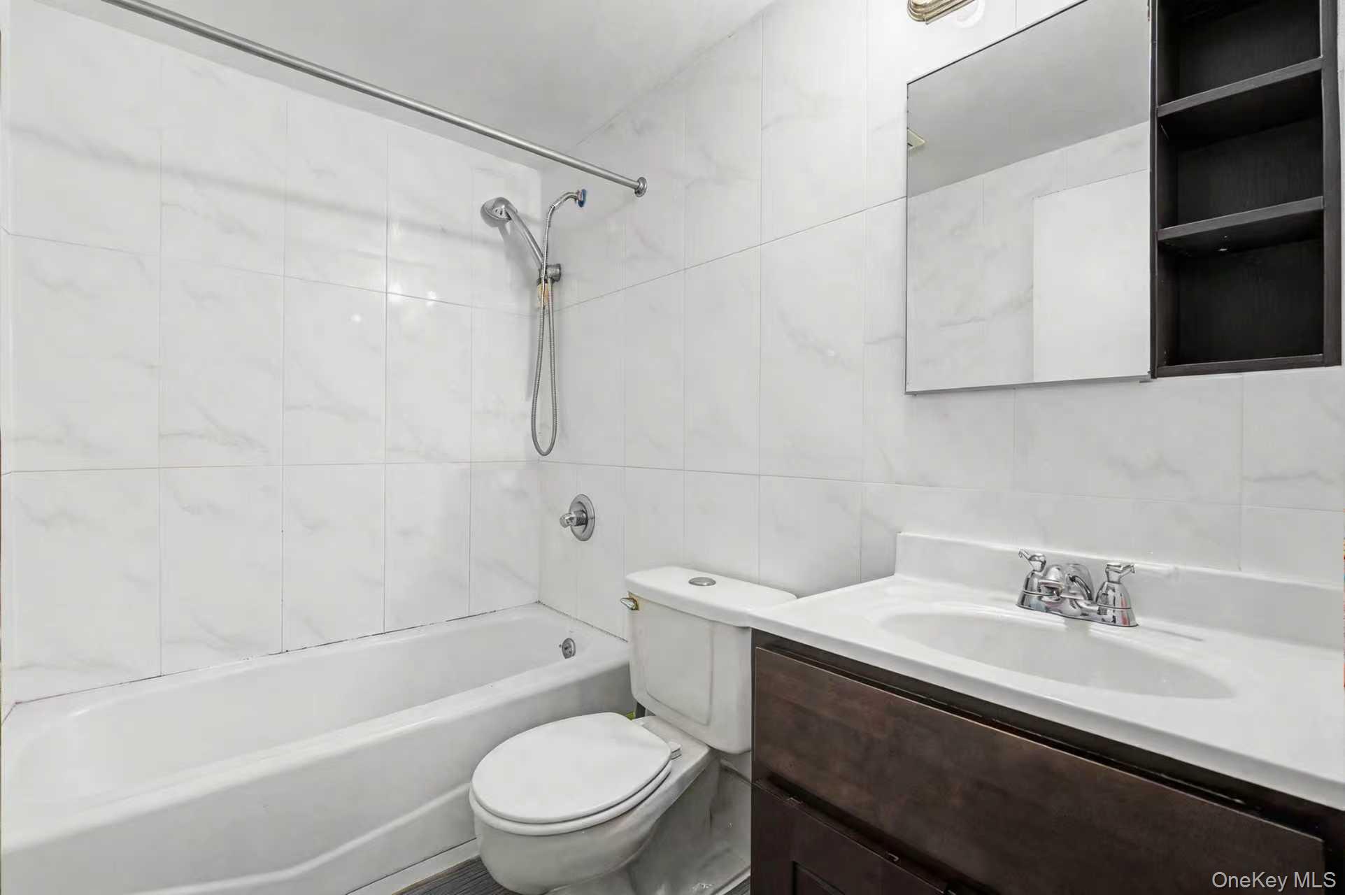 87-08 Justice Avenue 7g Property Photo 9