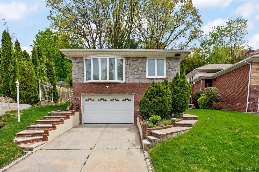 80-73 Chevy Chase Street Property Photo 1