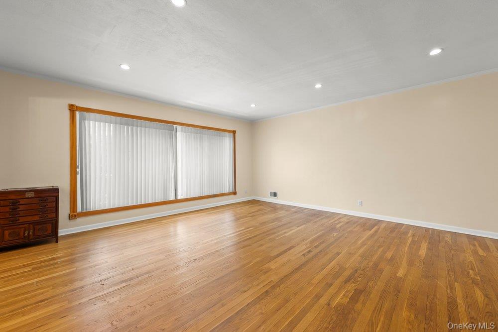 80-73 Chevy Chase Street Property Photo 8