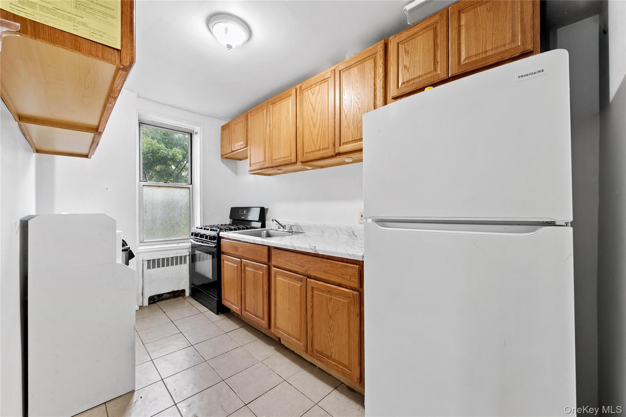2275 Cruger Ave 3a Property Photo 4