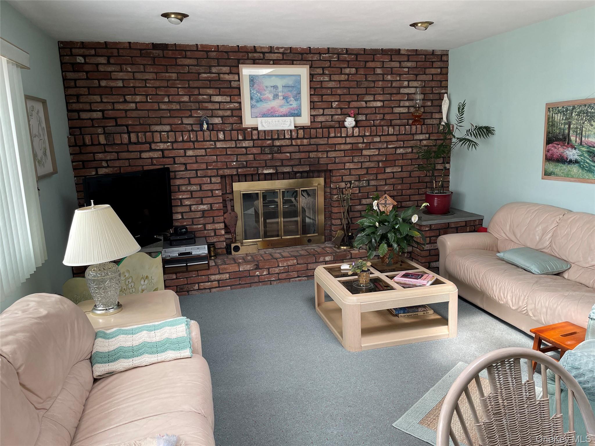 581 Grand Avenue Property Photo 14