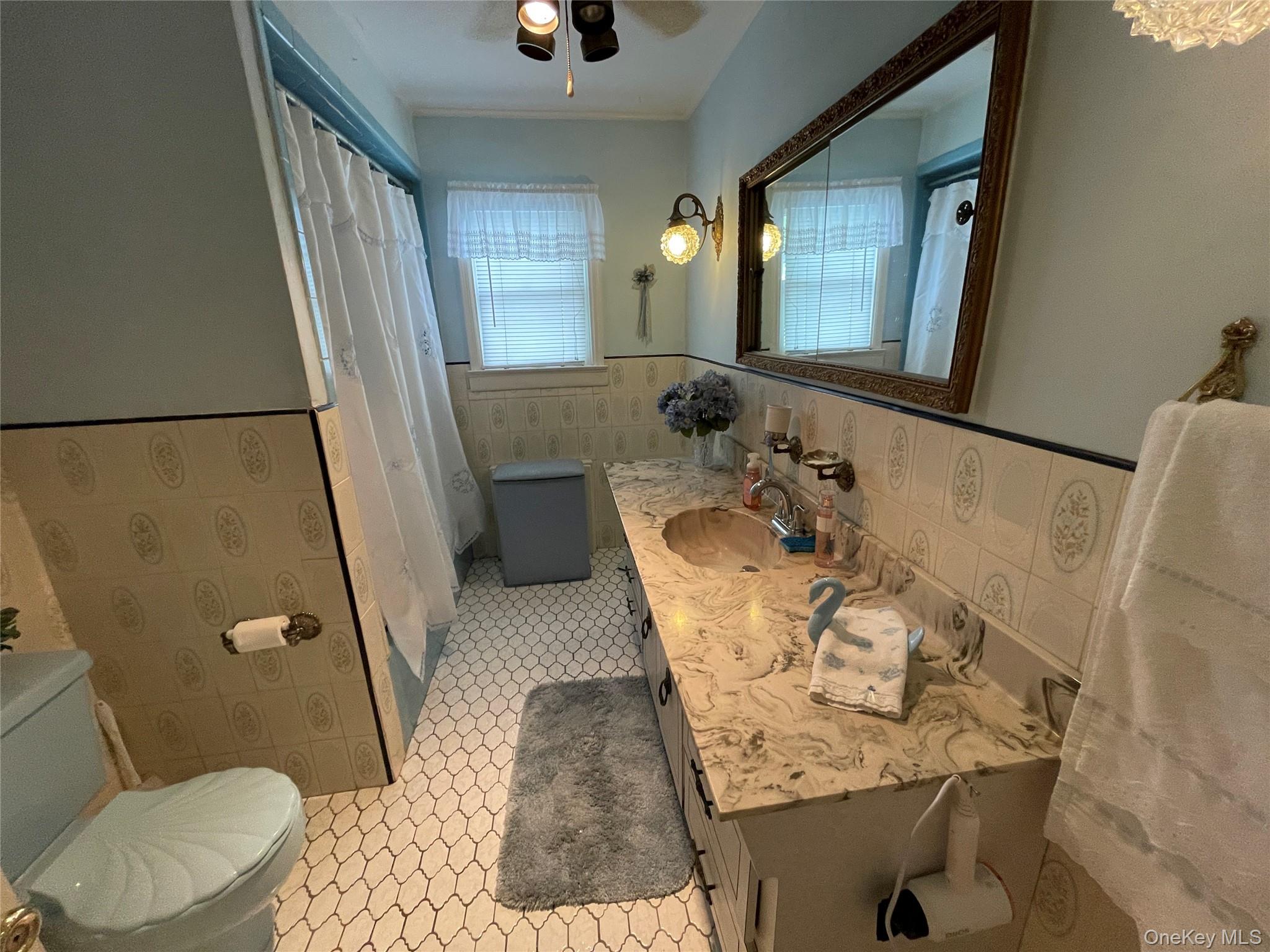 581 Grand Avenue Property Photo 16