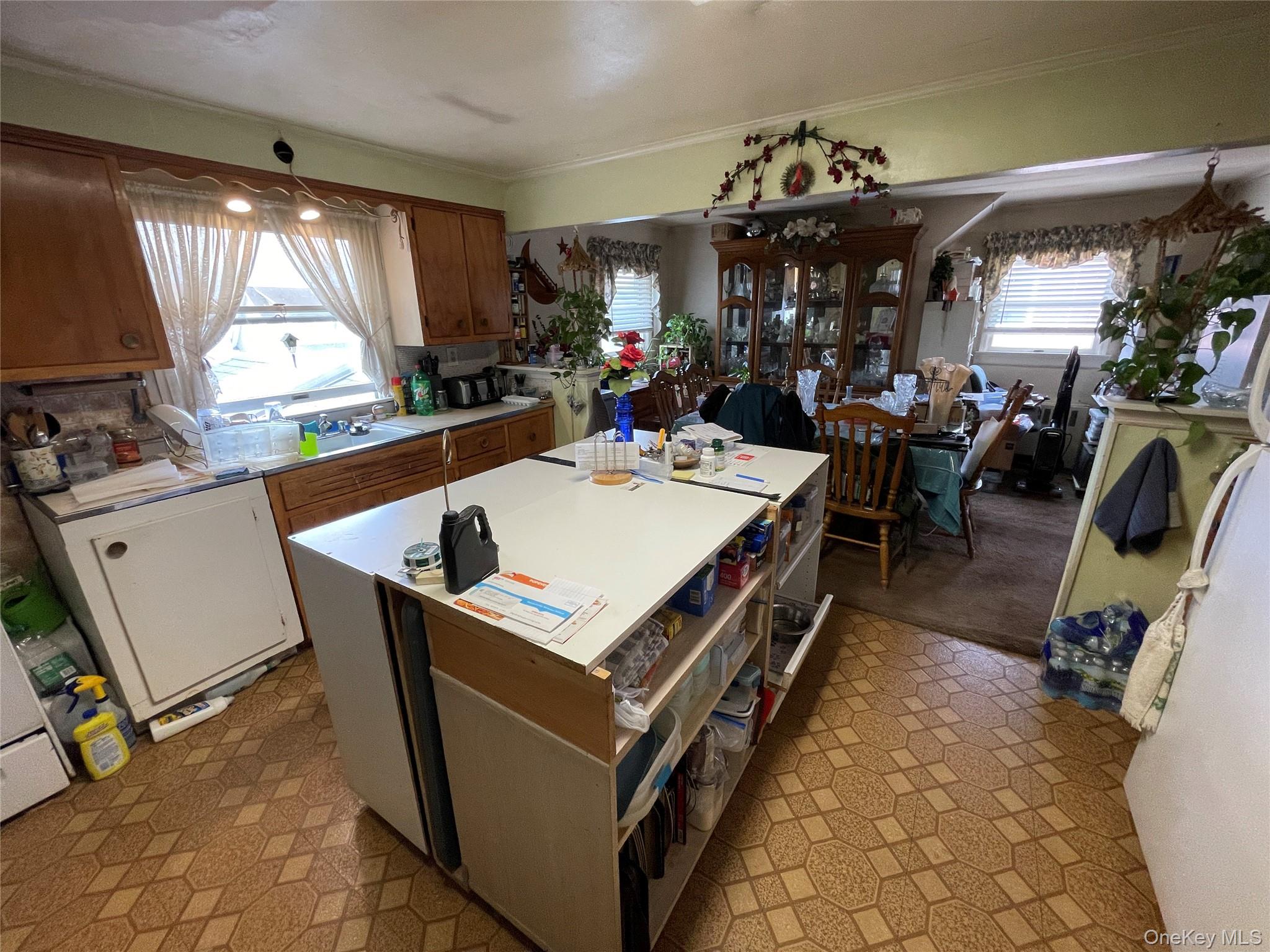 581 Grand Avenue Property Photo 19