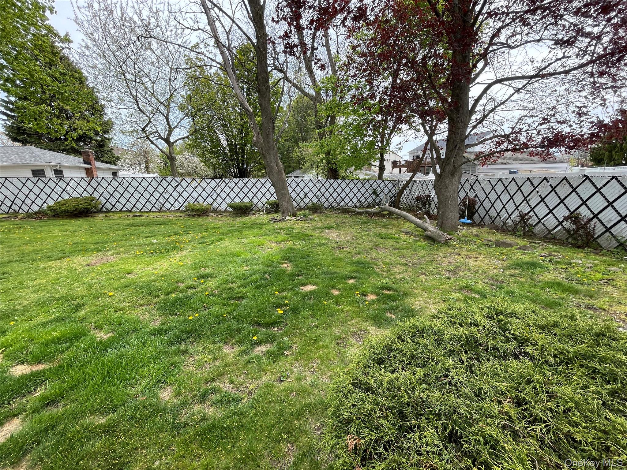 581 Grand Avenue Property Photo 32