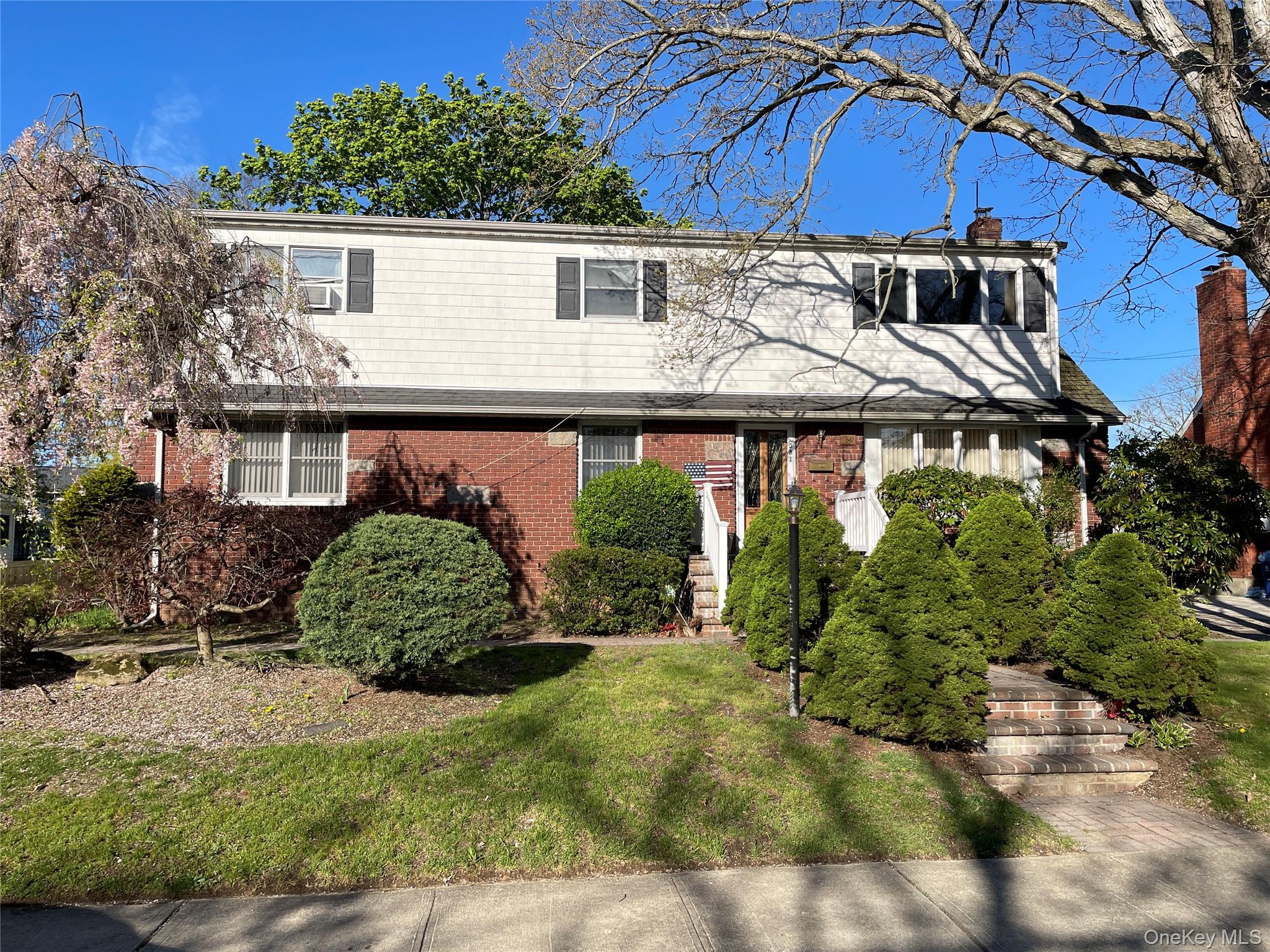 581 Grand Avenue Property Photo 36