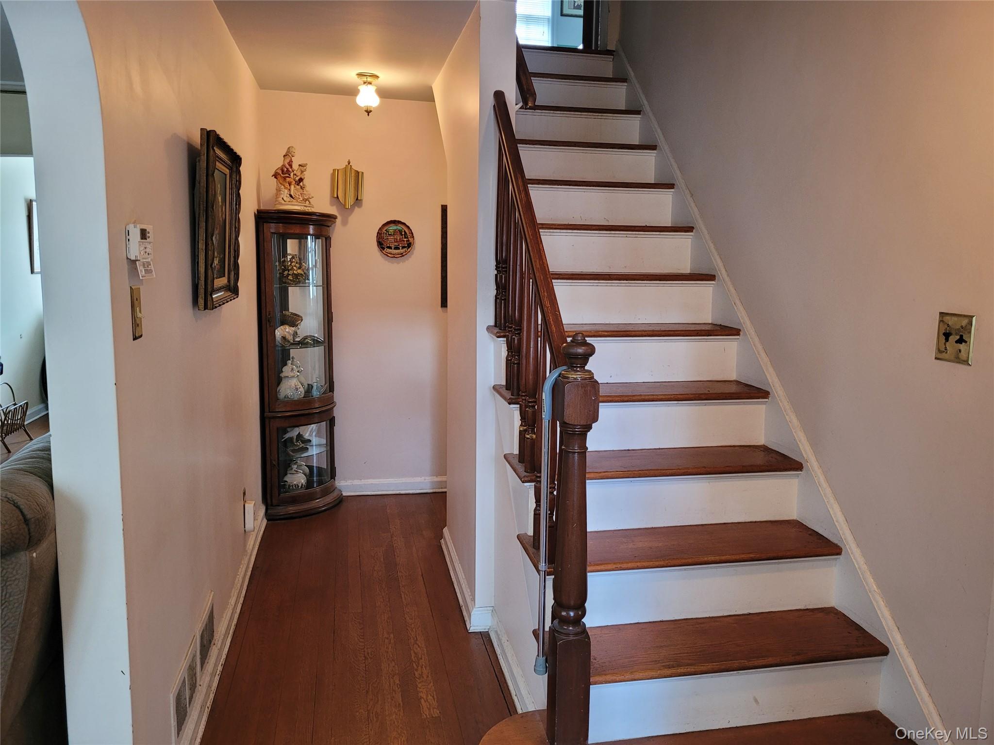33 Nassau Boulevard Property Photo 16