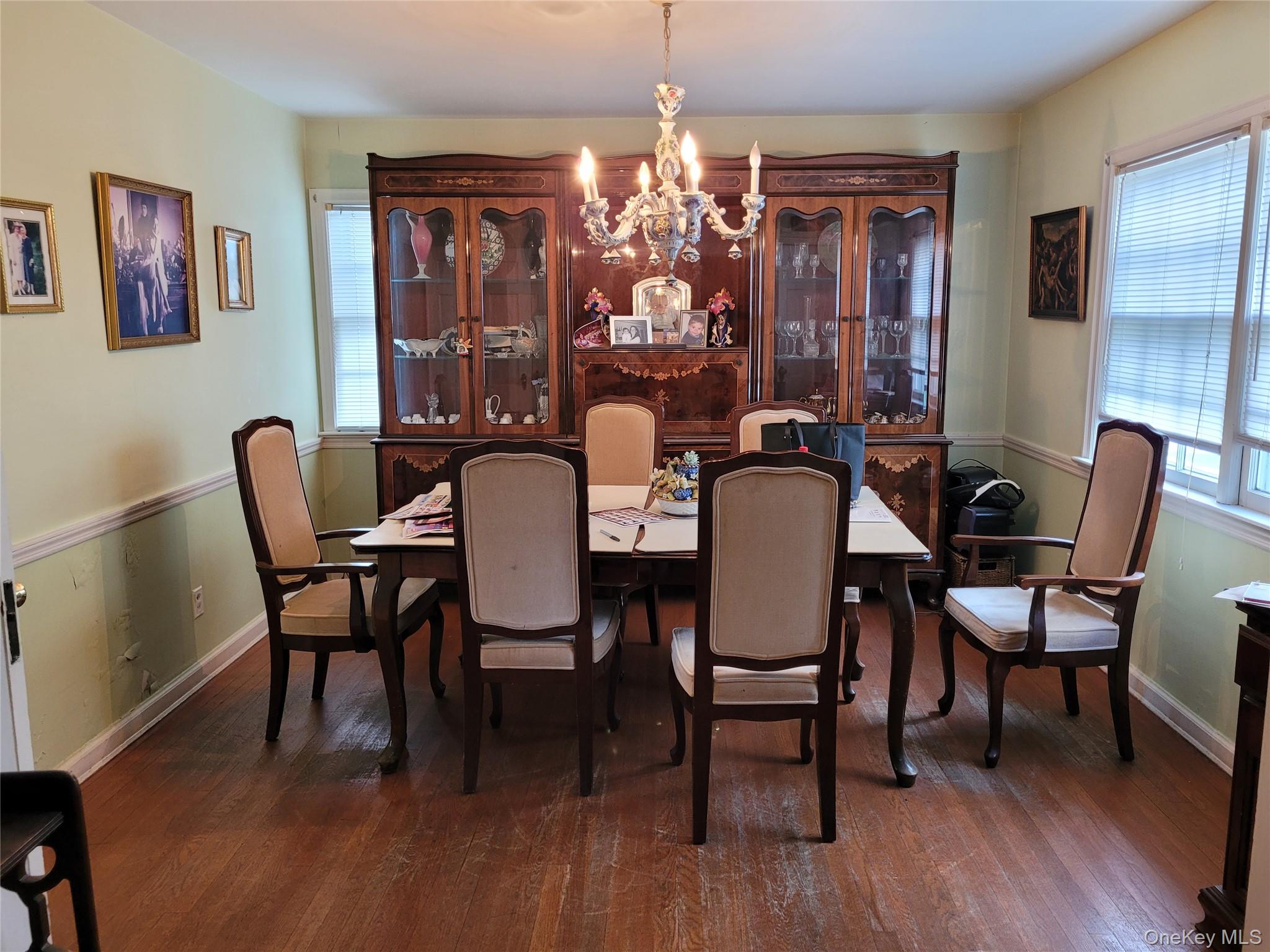 33 Nassau Boulevard Property Photo 21