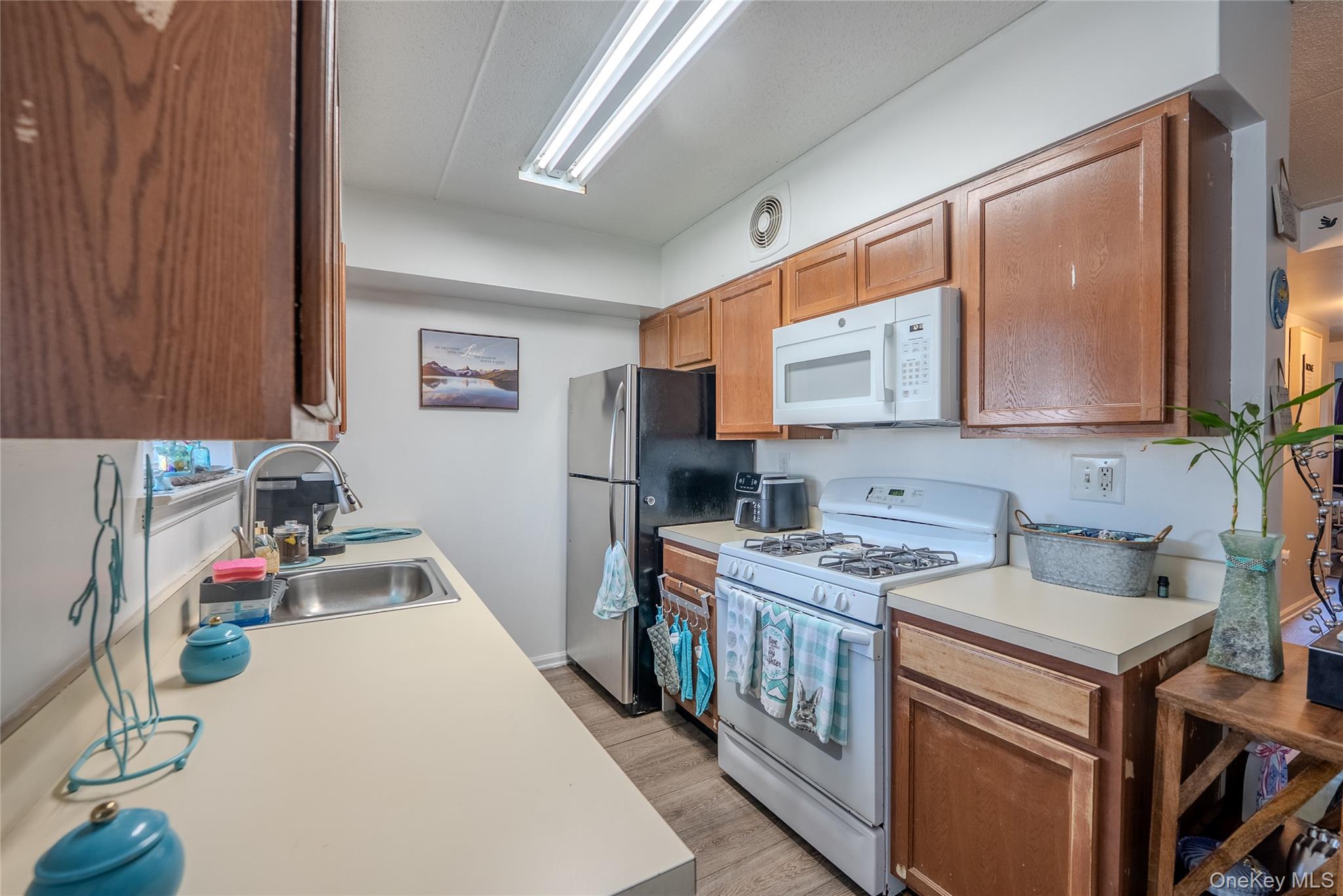 130 Beach 62nd Street 60 Property Photo 10