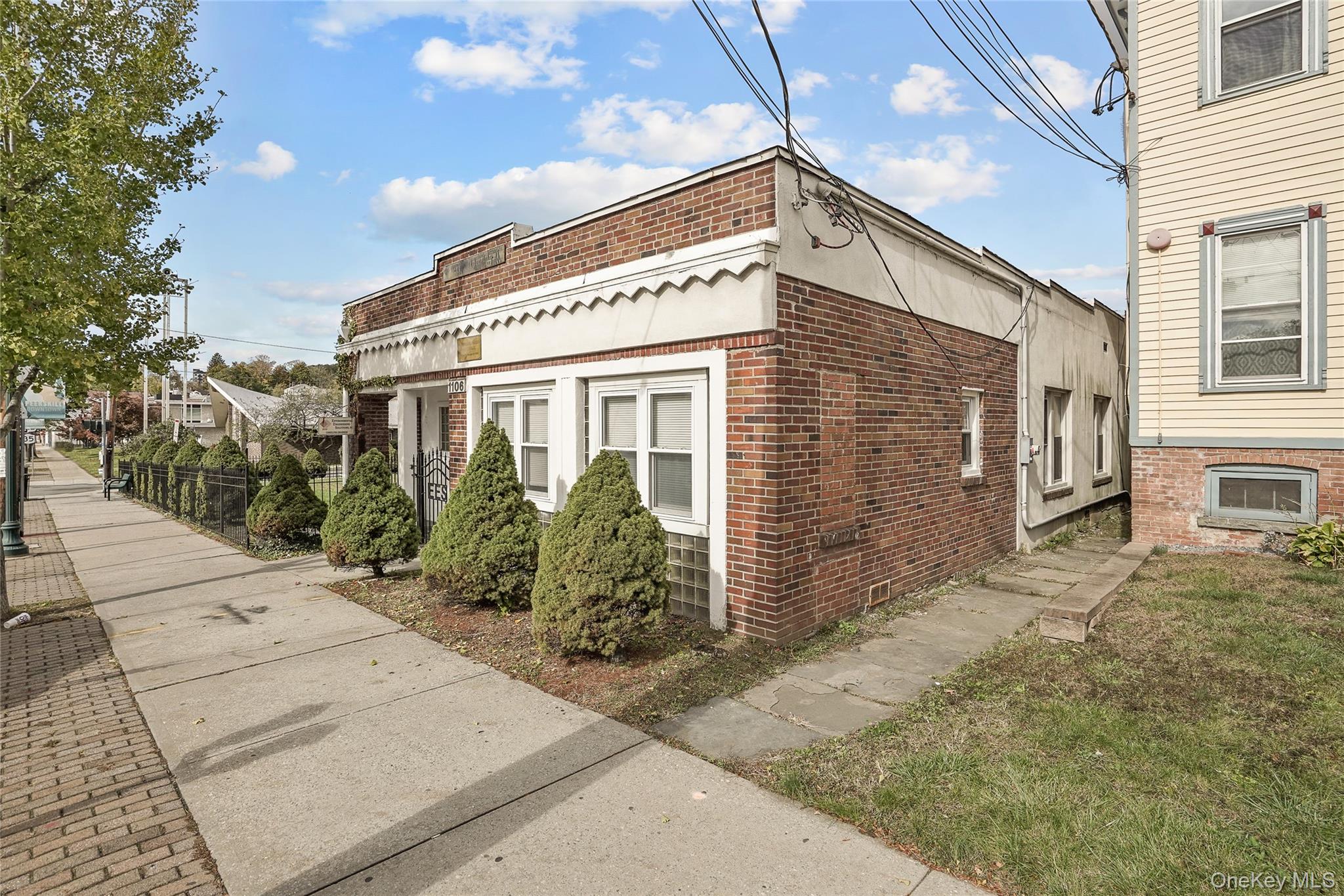 1106 Main Street Property Photo 4