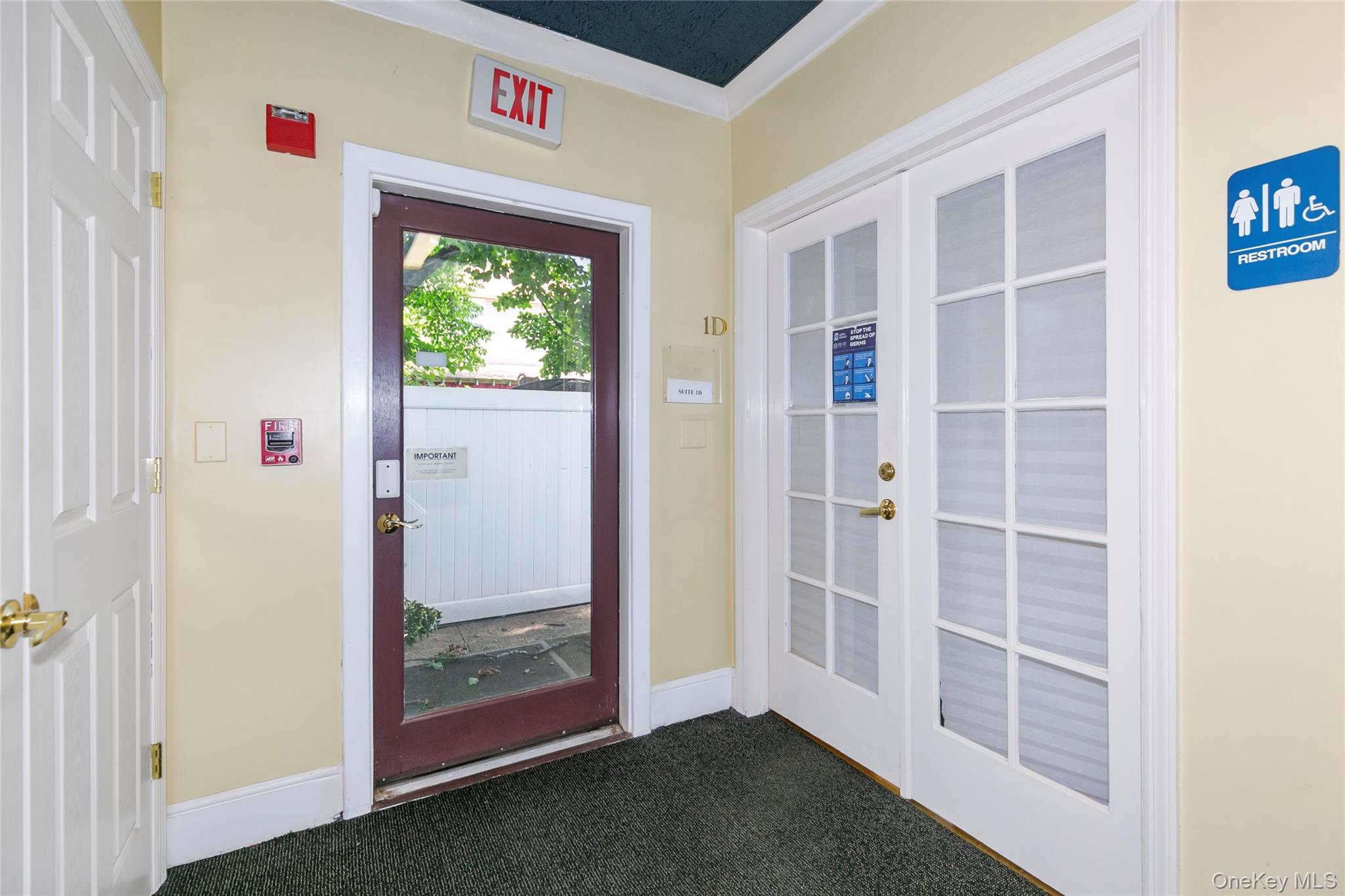 293 Castle Avenue Property Photo 2