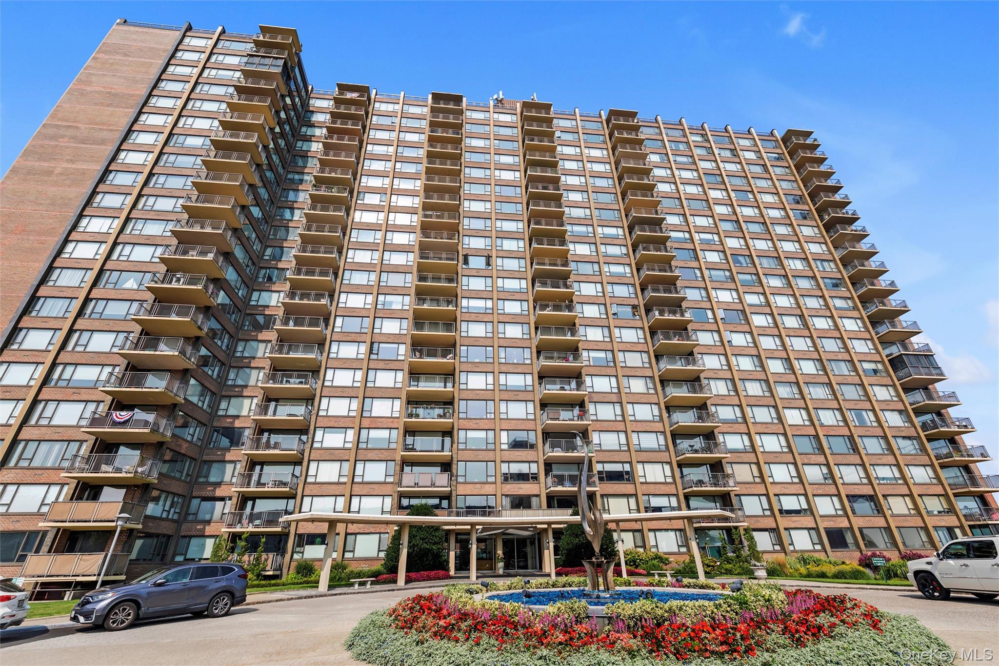 166-25 Powells Cove Boulevard 17G Property Photo 1