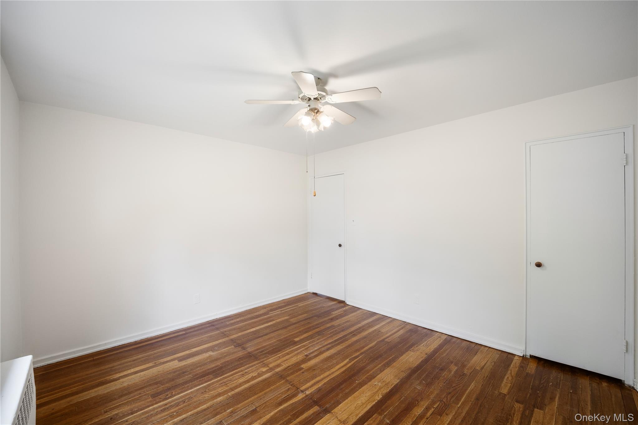 220-04 Stronghurst Avenue Lower Property Photo 13