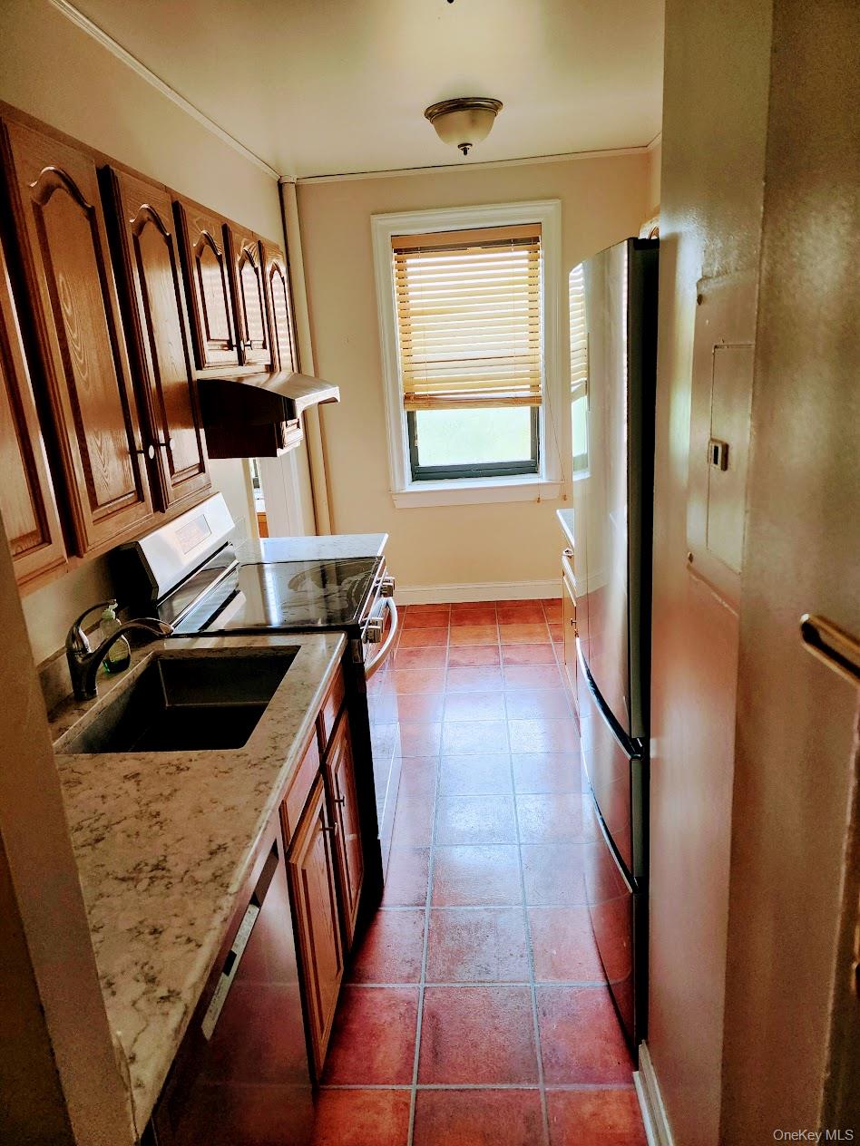 68 E Hartsdale Avenue 5f Property Photo 6