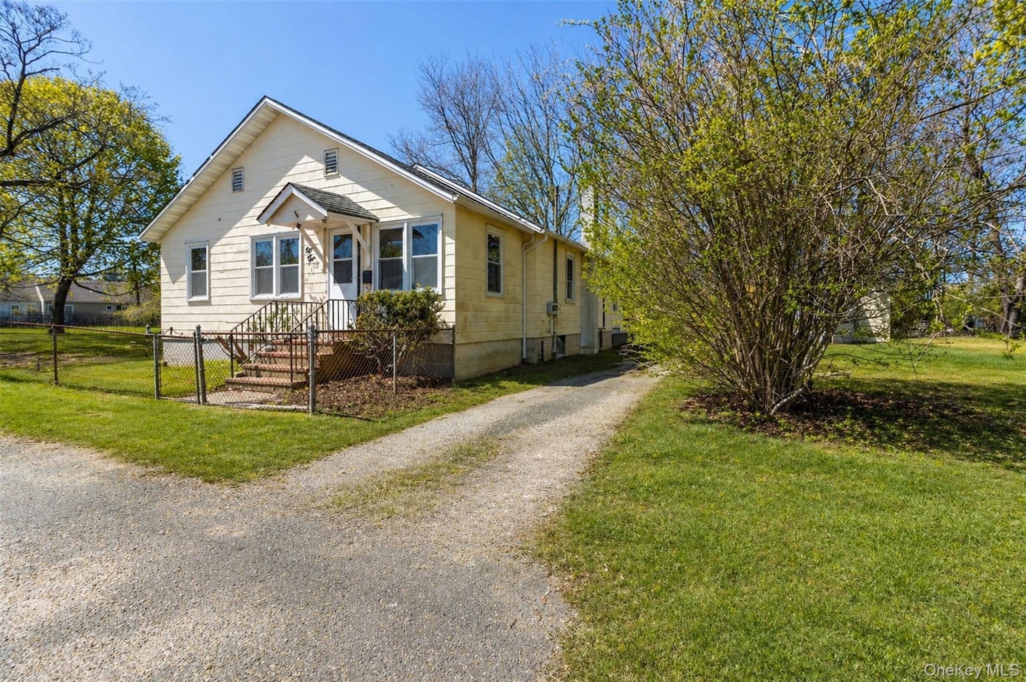 135 Corwin Street Property Photo 1