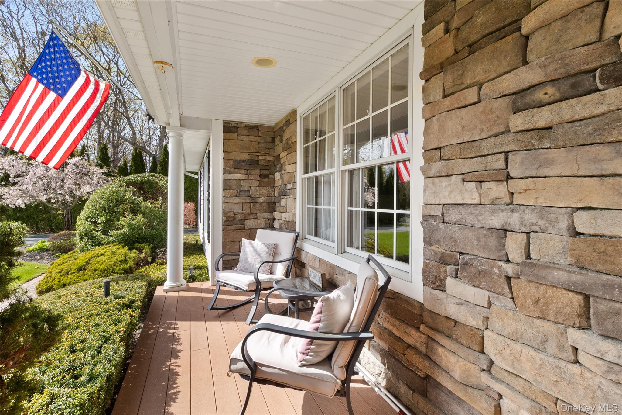 251 Oakwood Road Property Photo 4