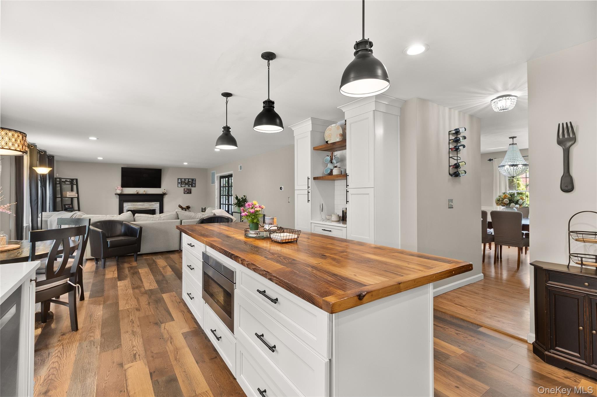 251 Oakwood Road Property Photo 12