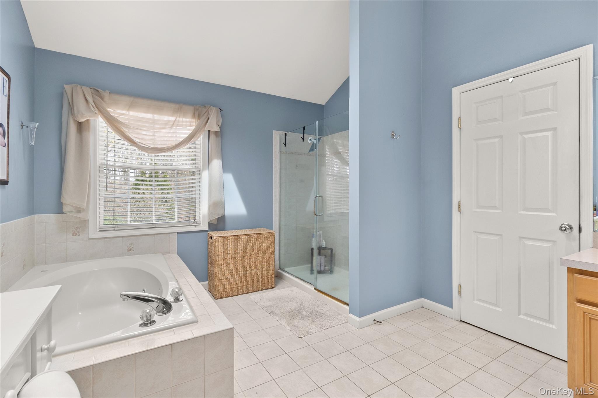 251 Oakwood Road Property Photo 22