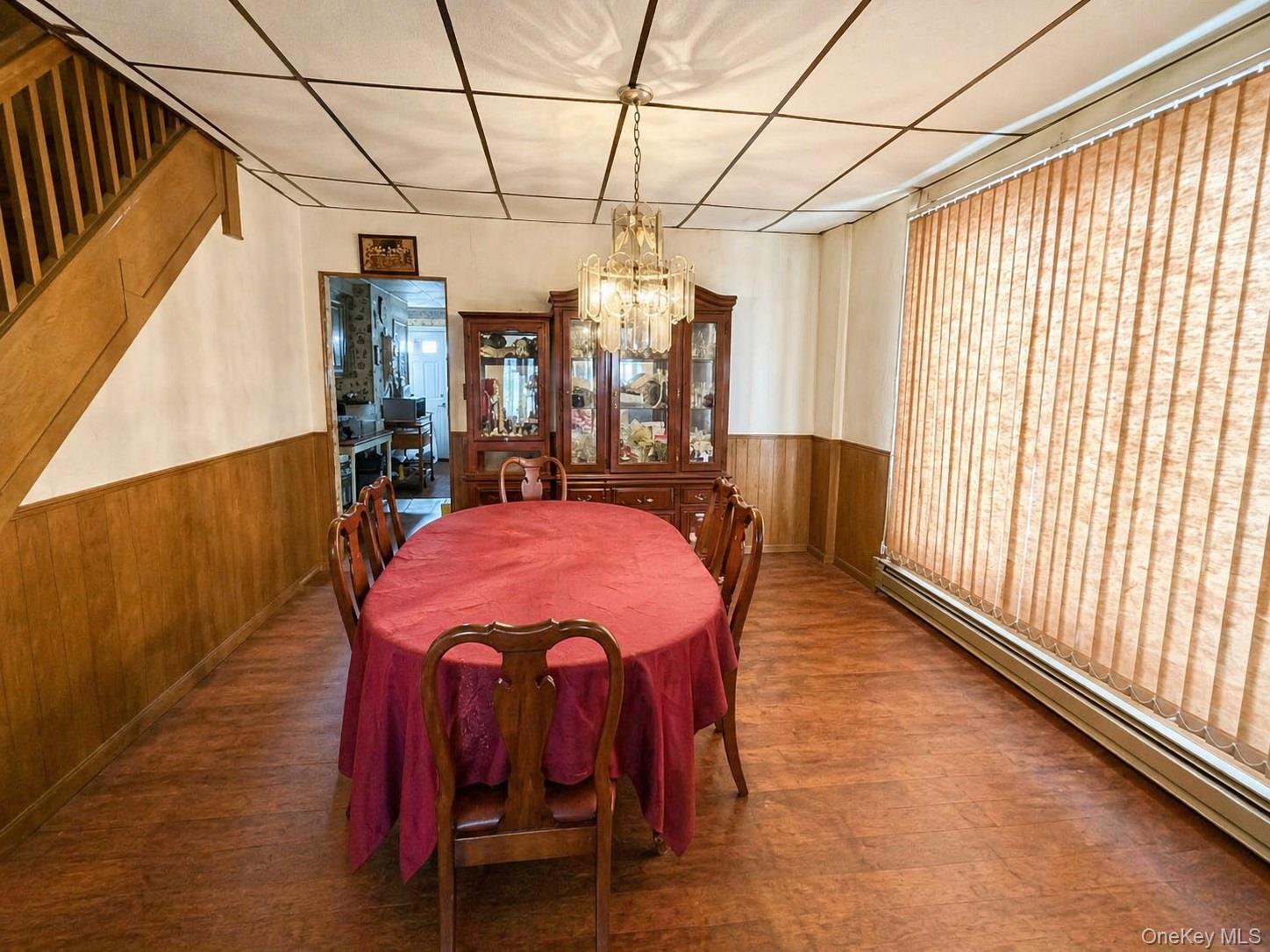 1223 E 89th Street Property Photo 3