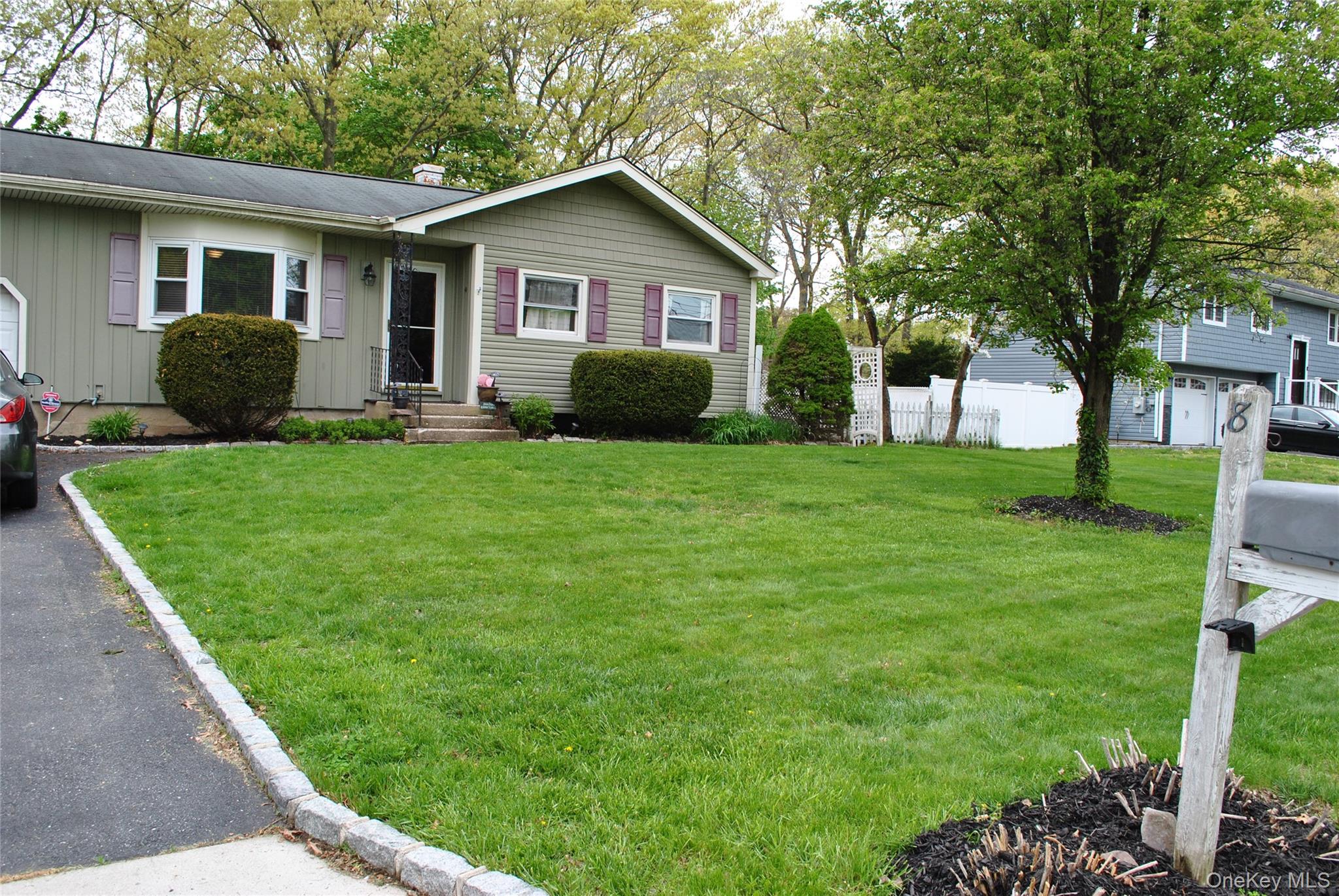 8 Shenandoah Boulevard Property Photo 1