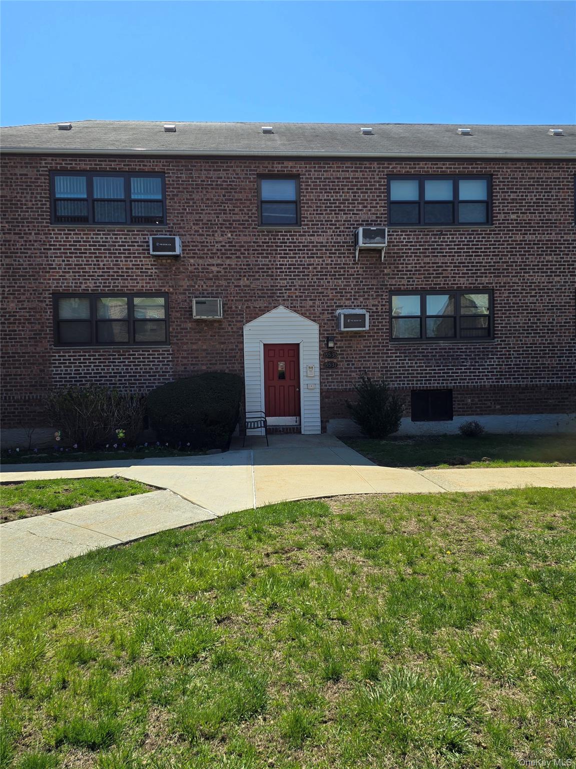 155-35 81st Street 37 Property Photo 2