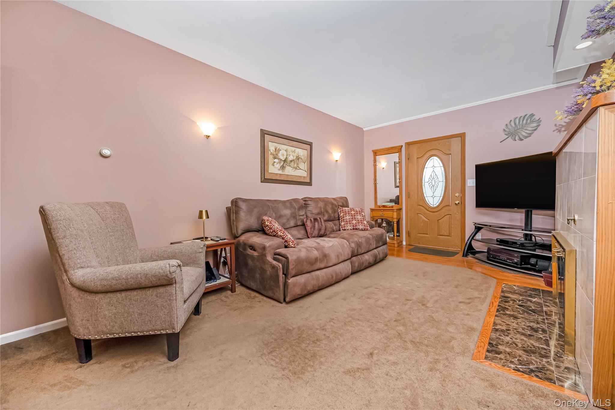 219 Oakview Avenue Property Photo 3