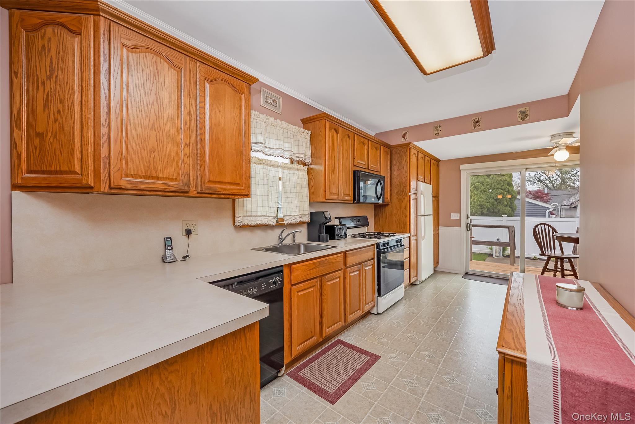 219 Oakview Avenue Property Photo 10