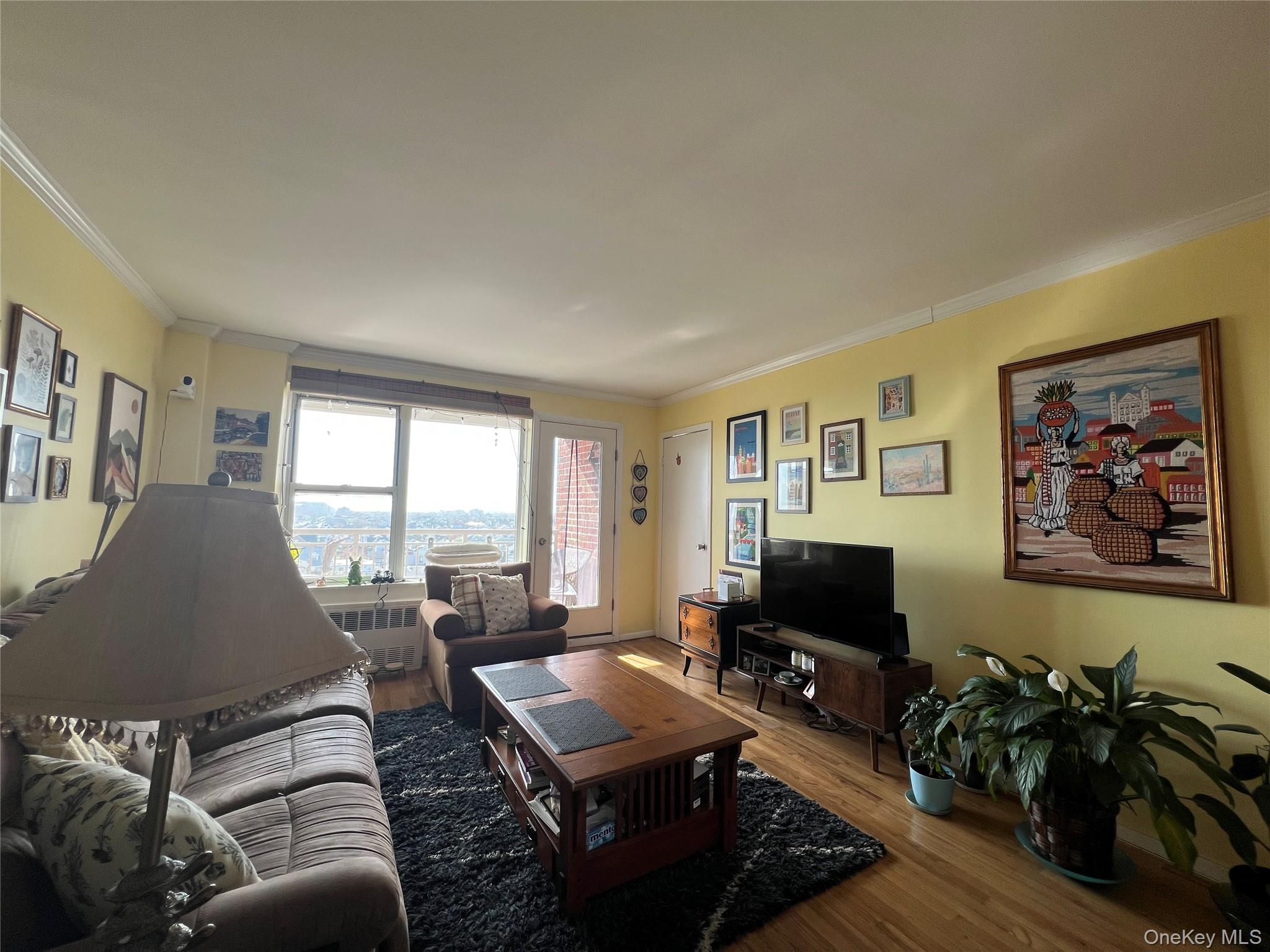 855 E Broadway 6g Property Photo 6