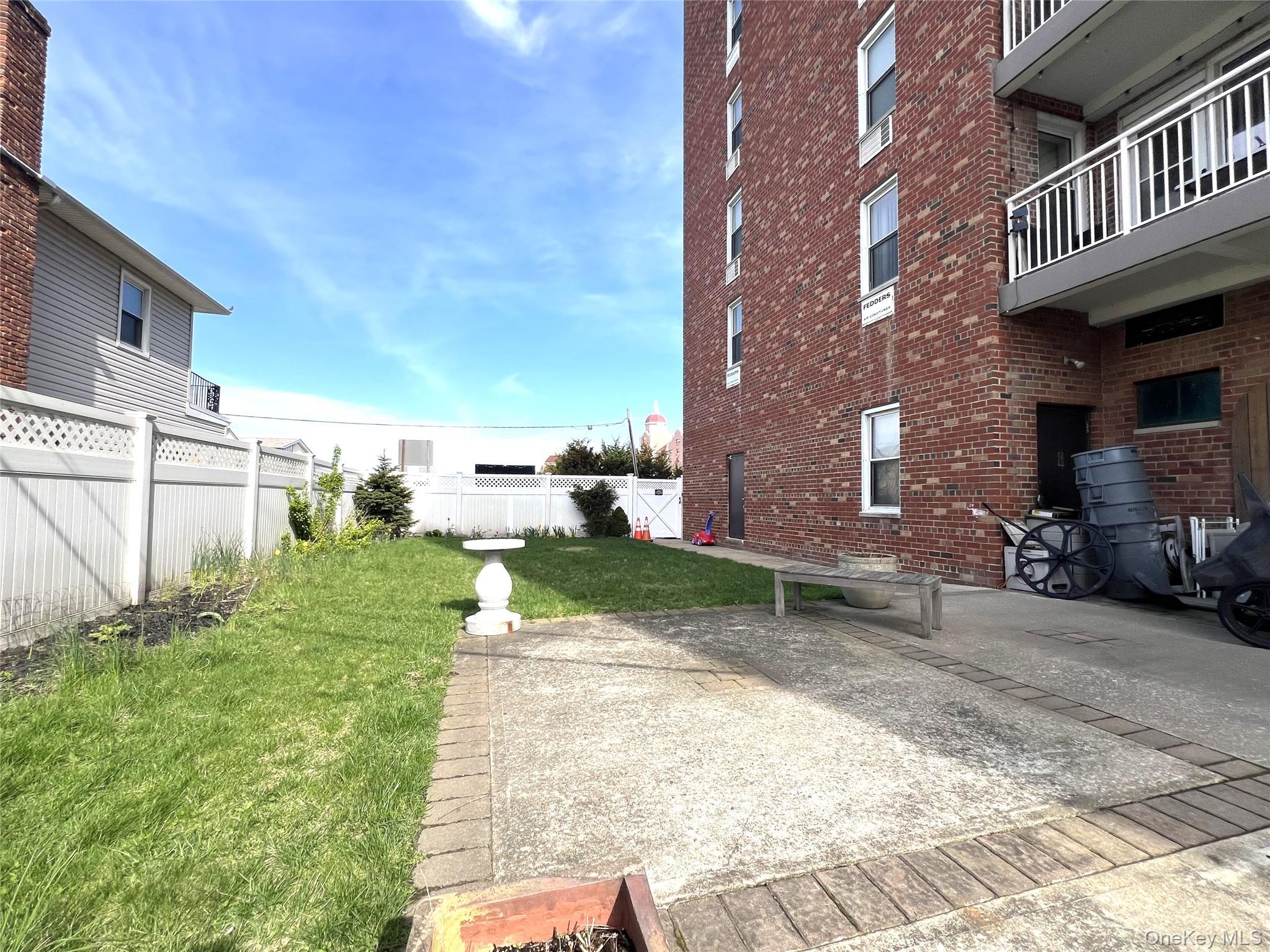 855 E Broadway 6g Property Photo 14