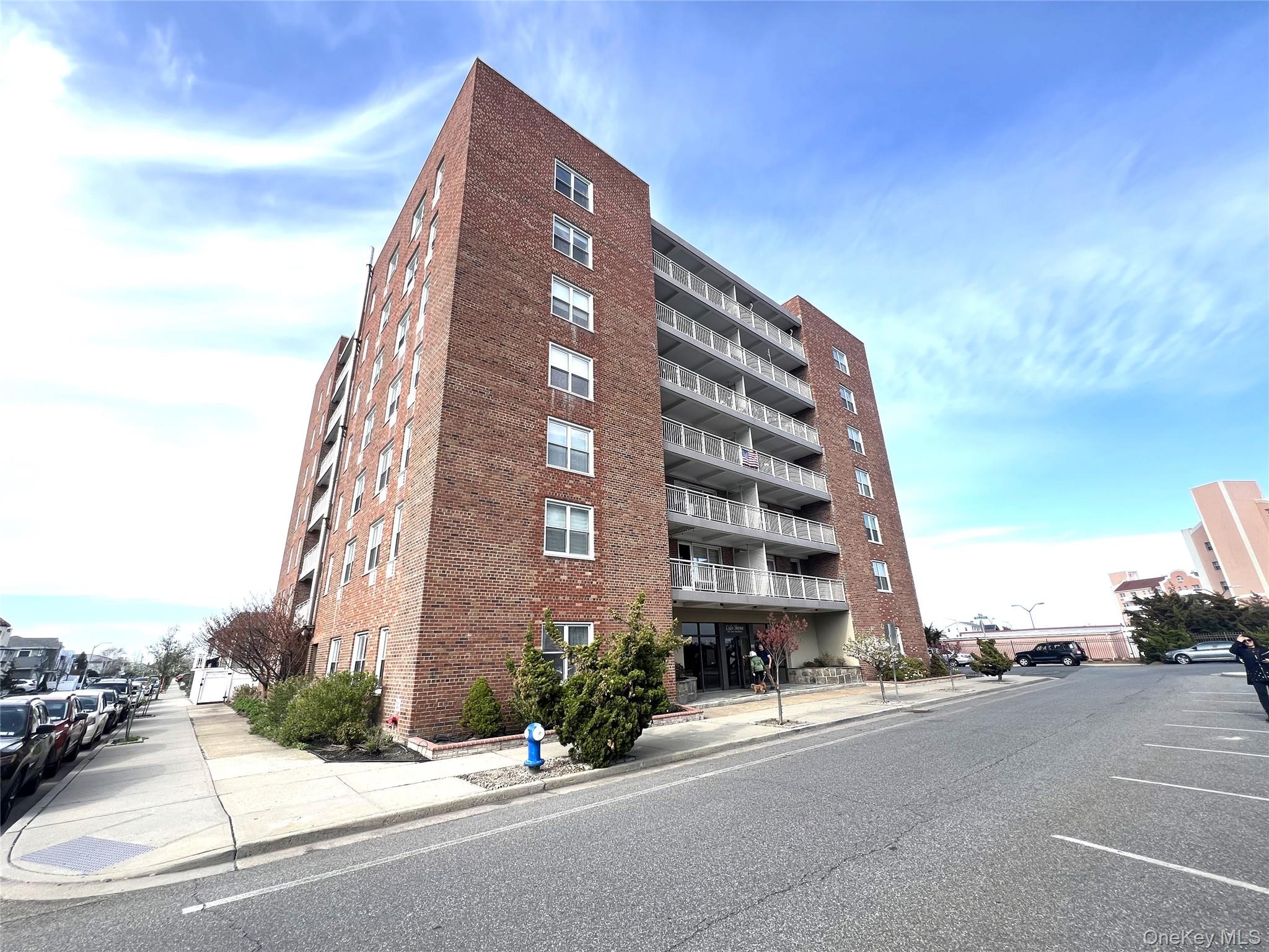 855 E Broadway 6g Property Photo 15