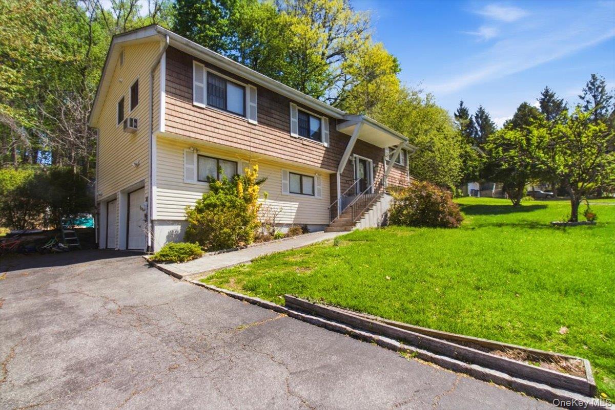 40 Donald Drive Property Photo 2