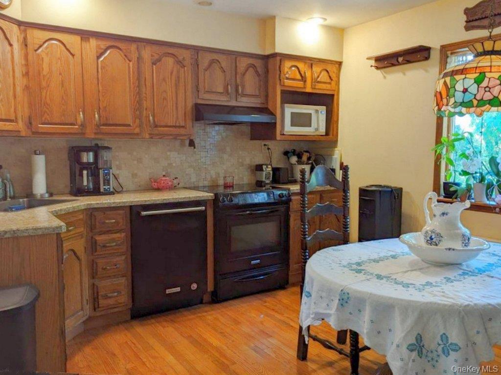 2 Rhode Island Avenue Property Photo 3