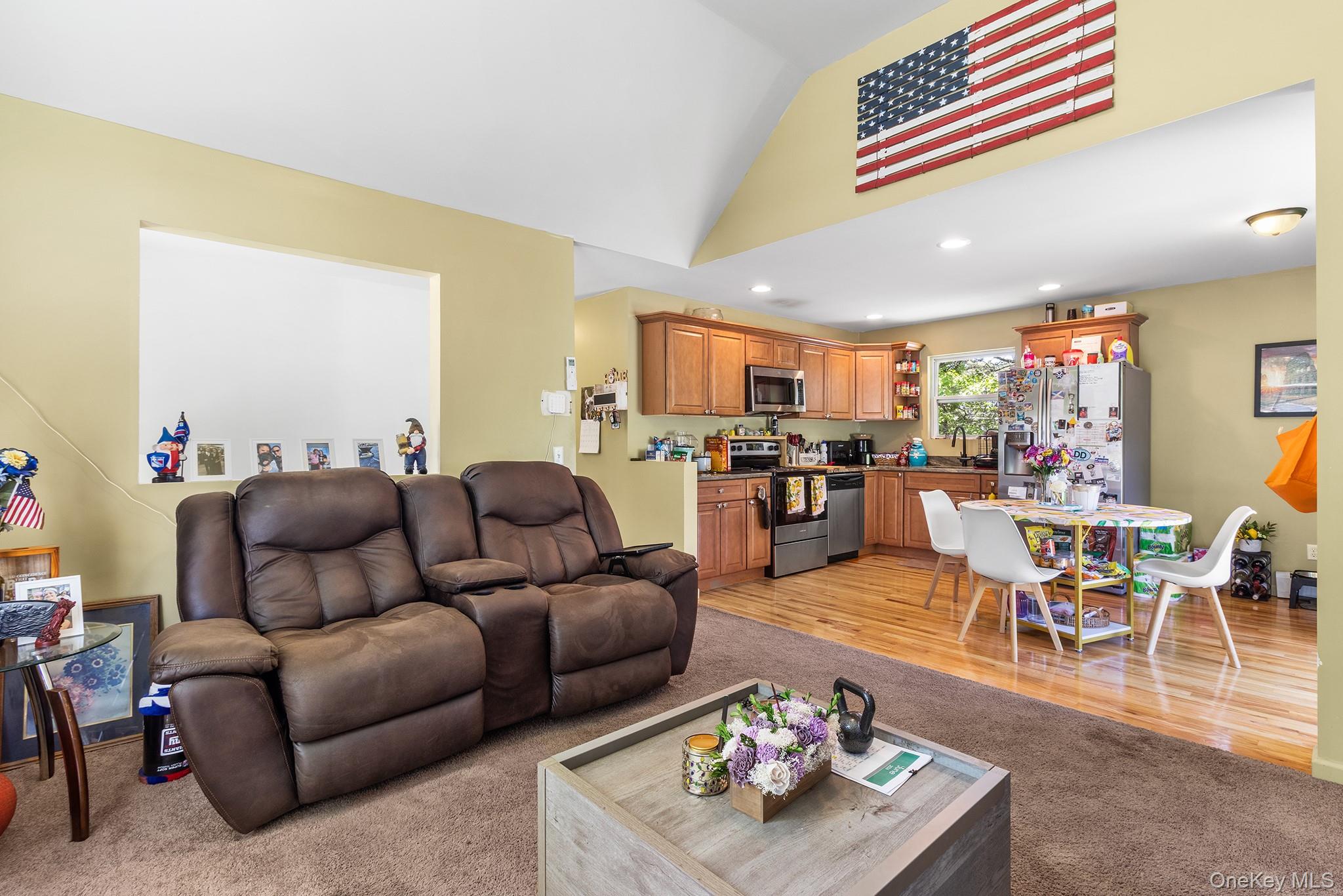 49 Oakdale Avenue Property Photo 6